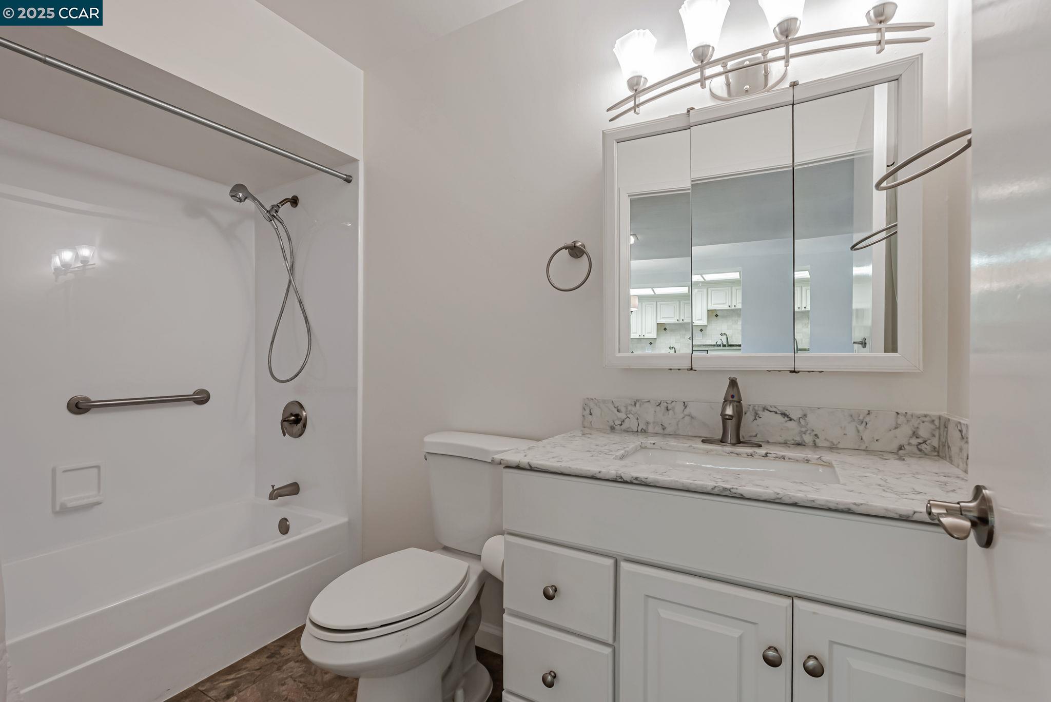 Photo #10: 41103874 Listing: Photo #10