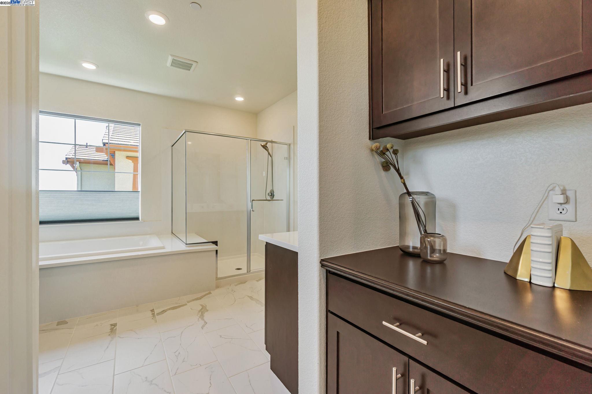 Detail Gallery Image 26 of 53 For 2002 Davoli Ct, San Ramon,  CA 94583 - 4 Beds | 3 Baths