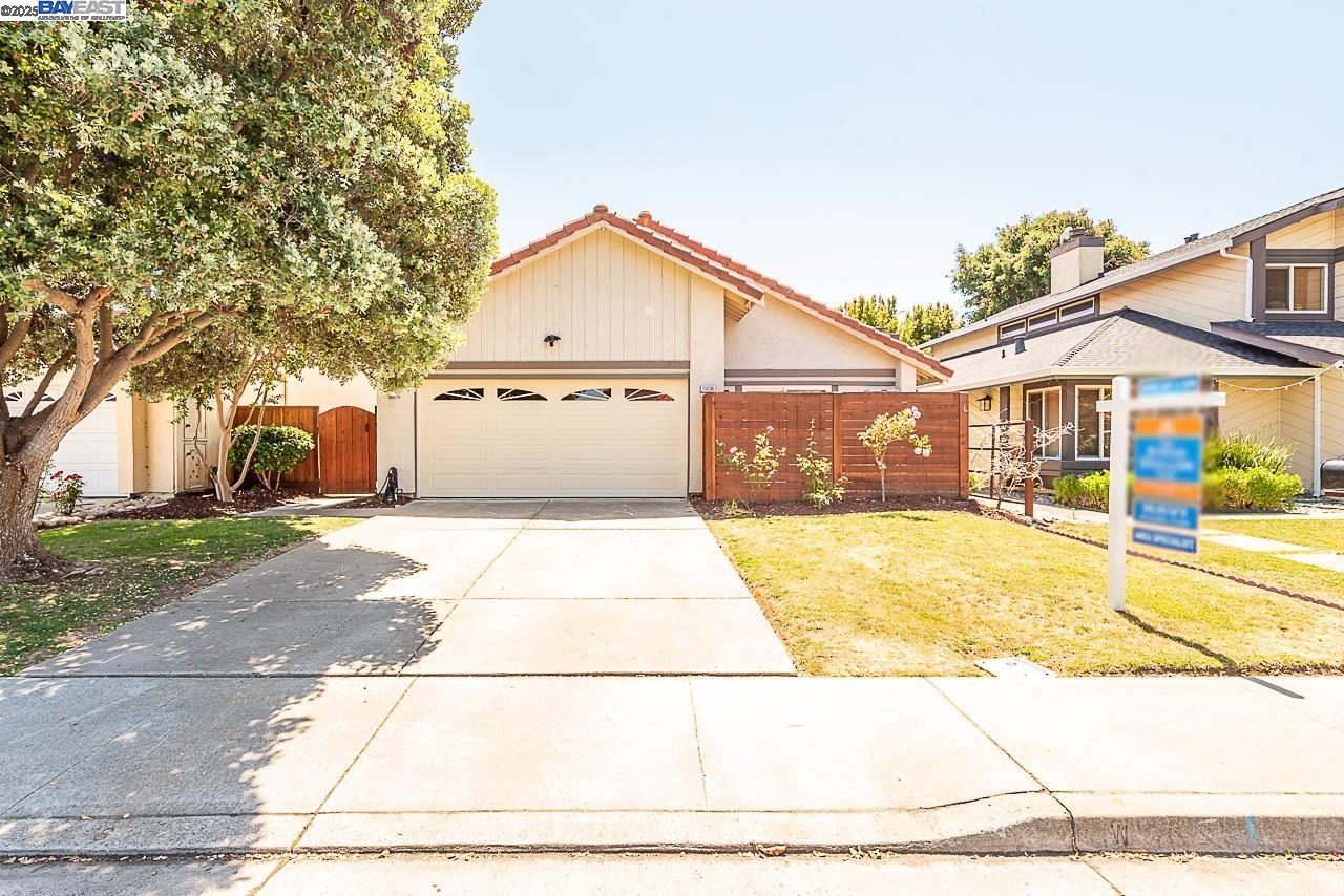 Detail Gallery Image 1 of 54 For 33036 Soquel St, Union City,  CA 94587 - 3 Beds | 2 Baths