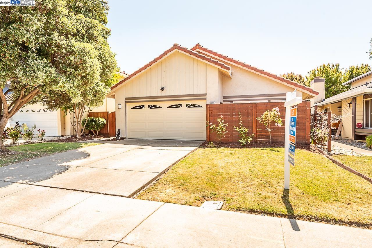 Detail Gallery Image 2 of 54 For 33036 Soquel St, Union City,  CA 94587 - 3 Beds | 2 Baths
