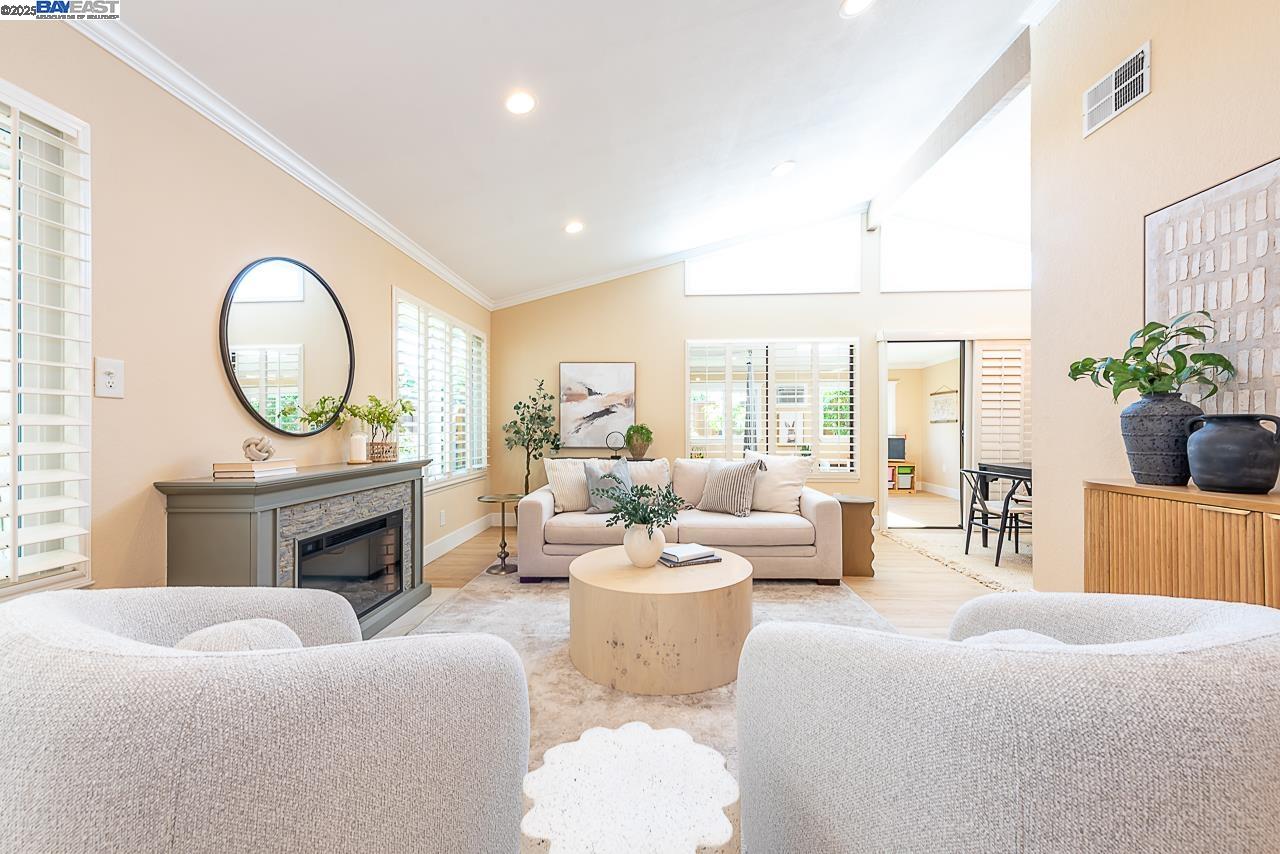 Detail Gallery Image 11 of 54 For 33036 Soquel St, Union City,  CA 94587 - 3 Beds | 2 Baths