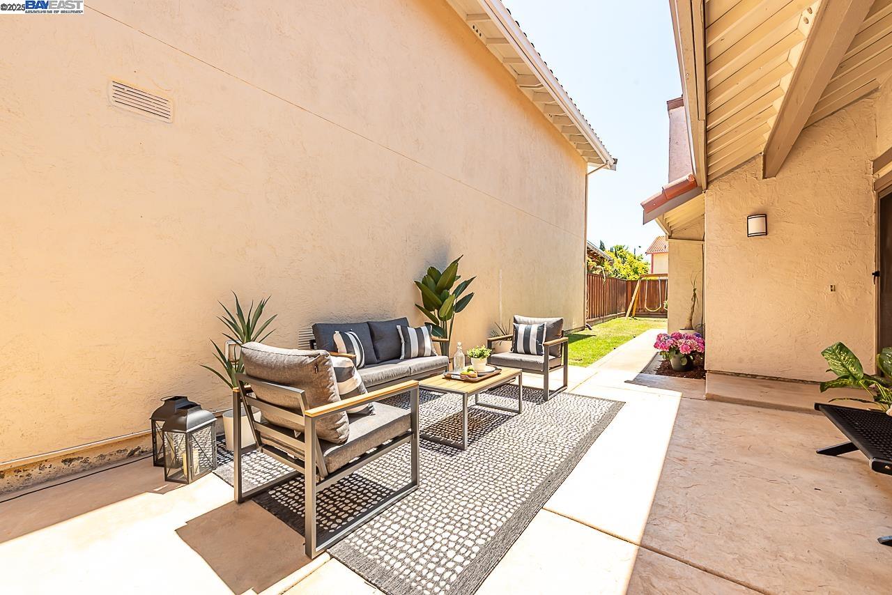 Detail Gallery Image 5 of 54 For 33036 Soquel St, Union City,  CA 94587 - 3 Beds | 2 Baths