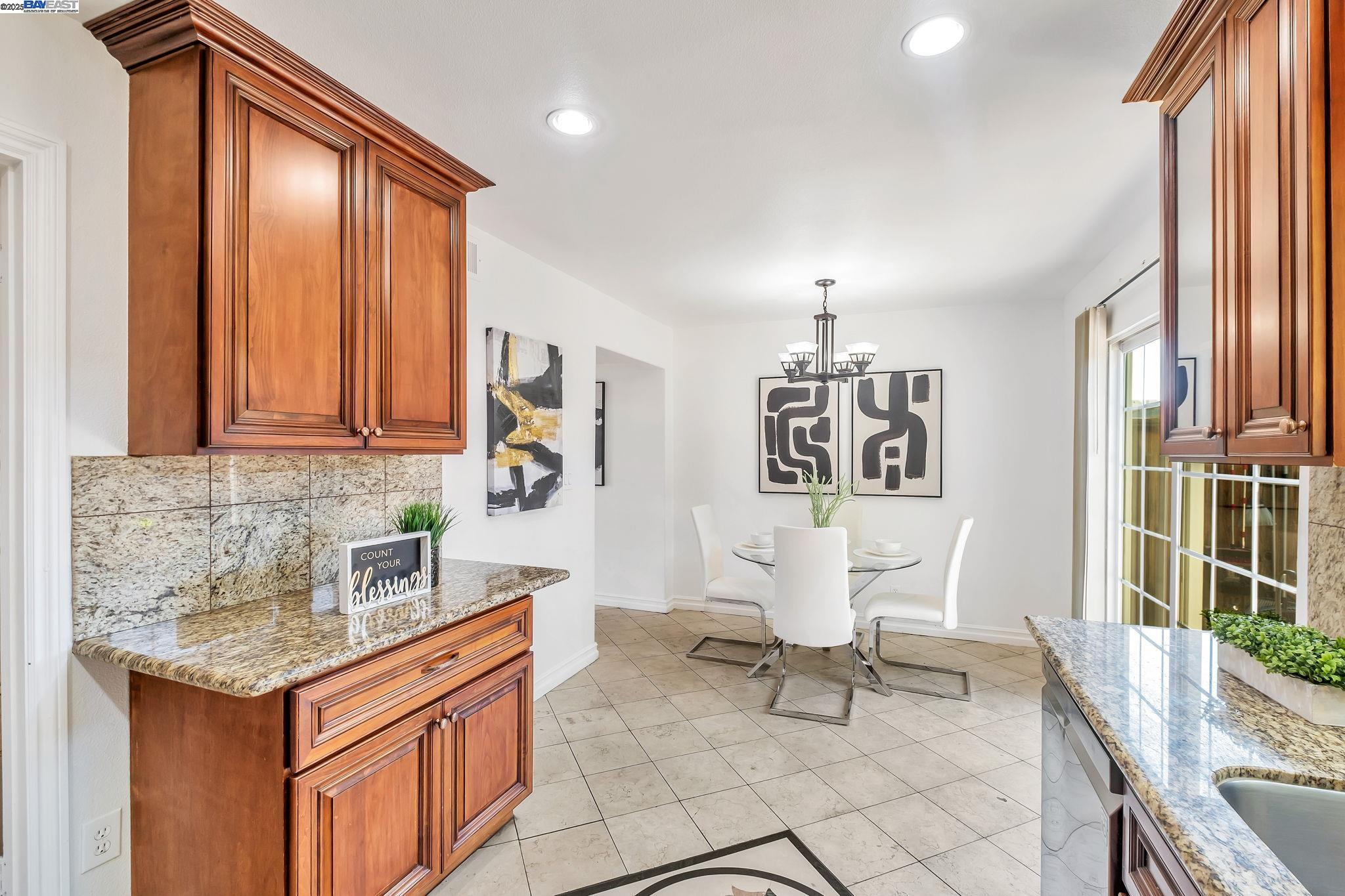 Photo #13: 41103879 Listing: Photo #13