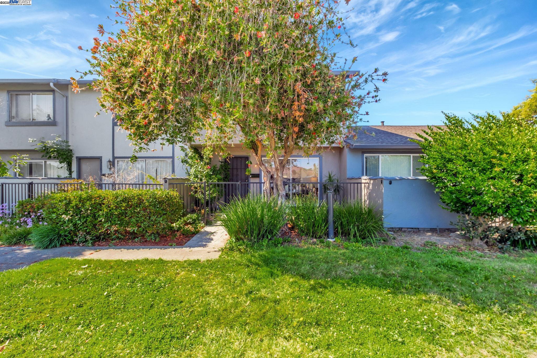 Photo #3: 41103879 Listing 