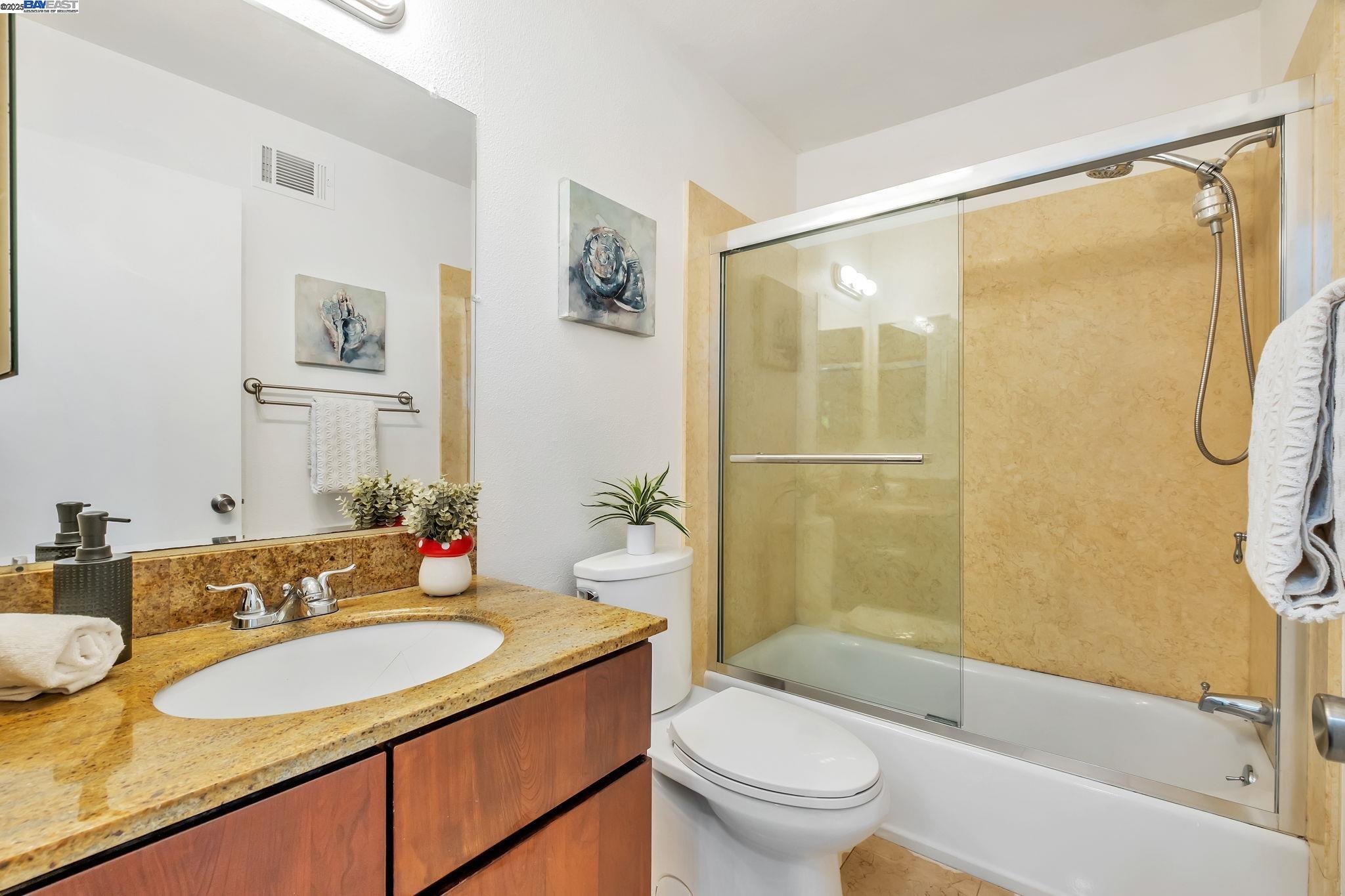 Photo #30: 41103879 Listing: Photo #30
