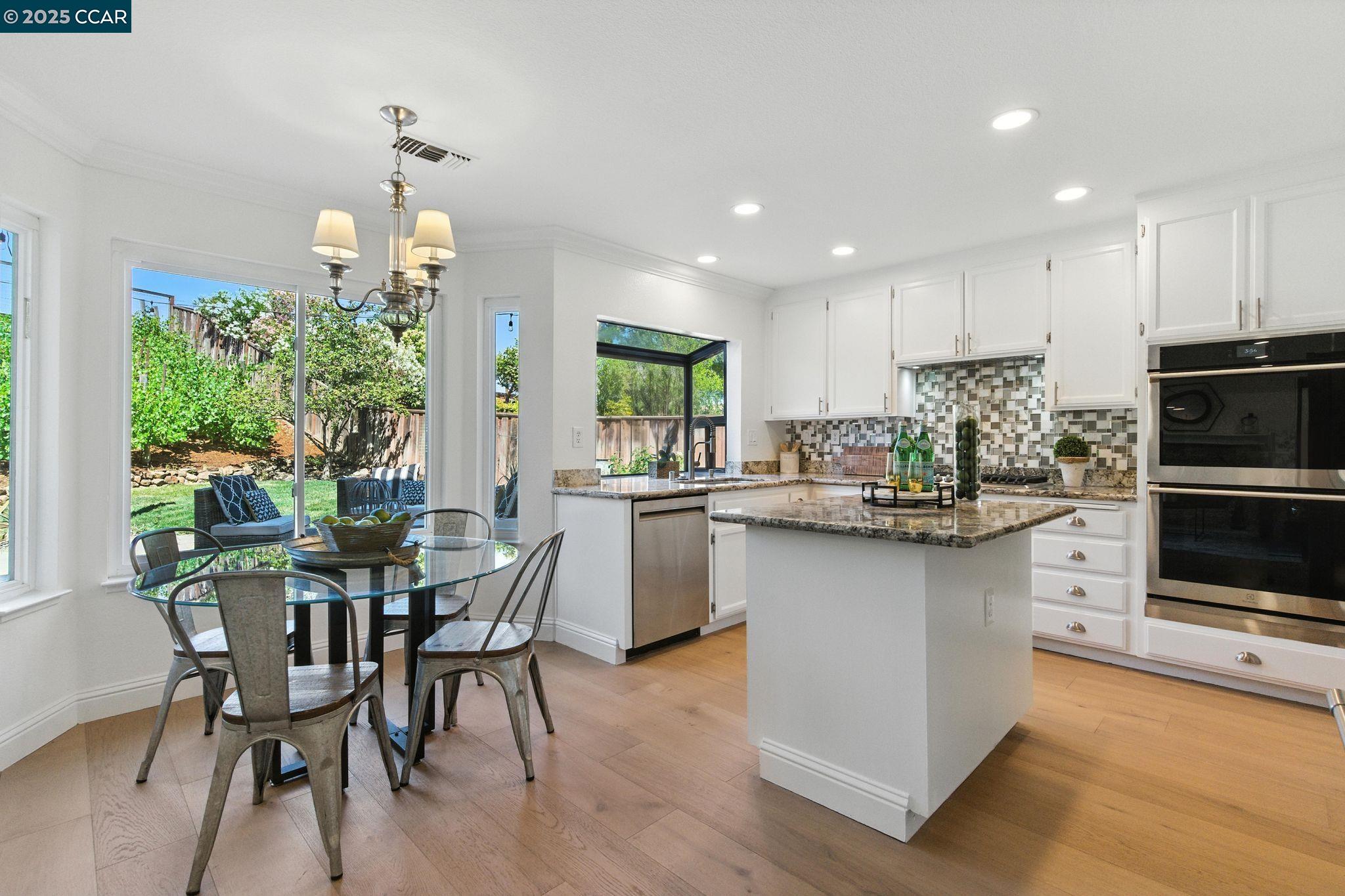 Detail Gallery Image 25 of 45 For 316 Valley High Dr, Pleasant Hill,  CA 94523 - 5 Beds | 3 Baths