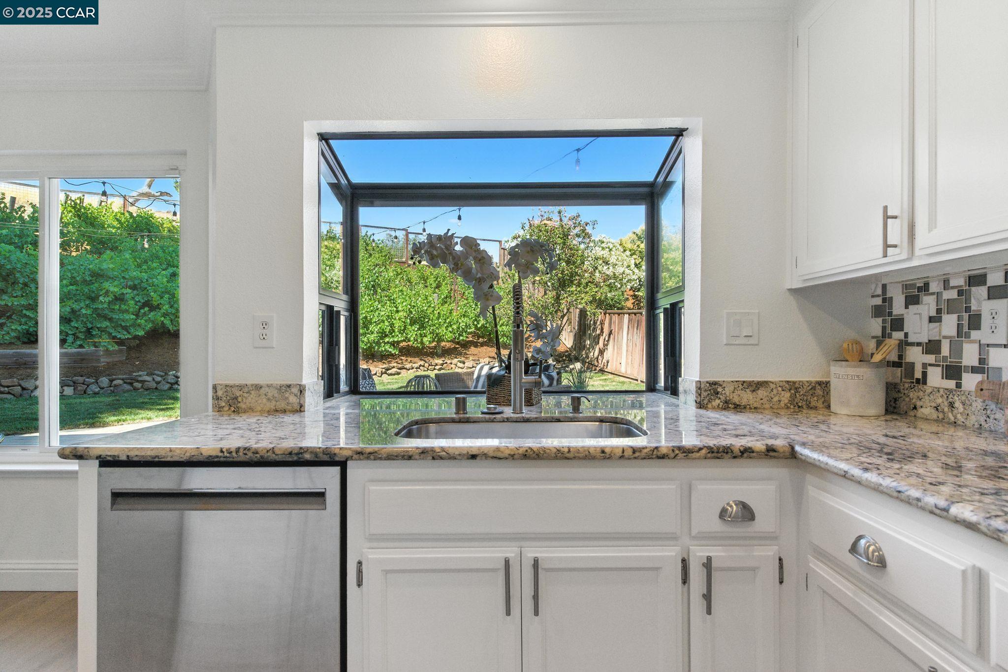 Detail Gallery Image 26 of 45 For 316 Valley High Dr, Pleasant Hill,  CA 94523 - 5 Beds | 3 Baths
