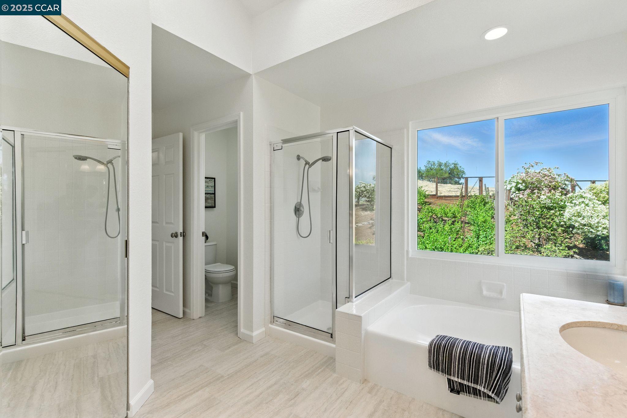 Detail Gallery Image 32 of 45 For 316 Valley High Dr, Pleasant Hill,  CA 94523 - 5 Beds | 3 Baths
