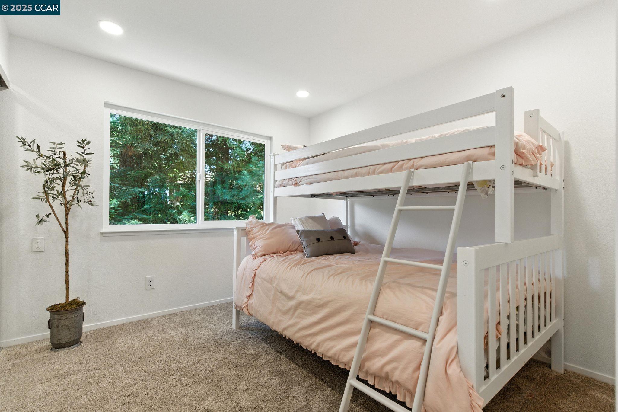 Detail Gallery Image 34 of 45 For 316 Valley High Dr, Pleasant Hill,  CA 94523 - 5 Beds | 3 Baths