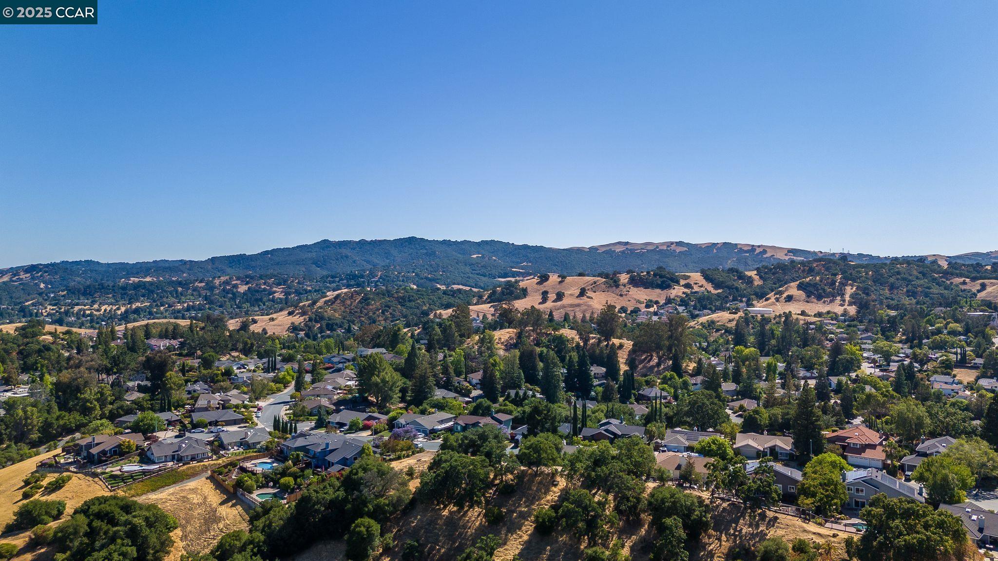 Detail Gallery Image 43 of 45 For 316 Valley High Dr, Pleasant Hill,  CA 94523 - 5 Beds | 3 Baths