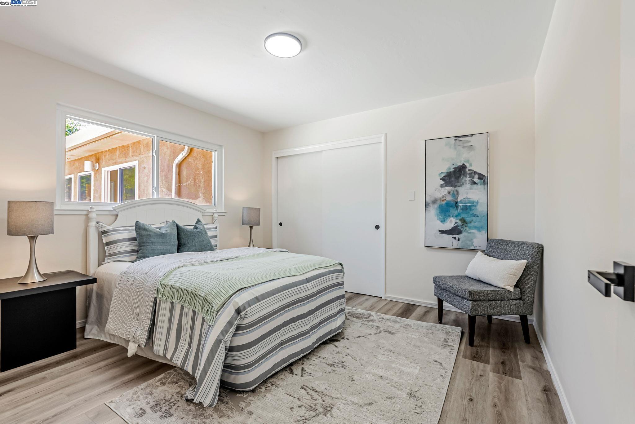 Detail Gallery Image 24 of 48 For 18353 Carlwyn Dr, Castro Valley,  CA 94546 - 3 Beds | 3 Baths
