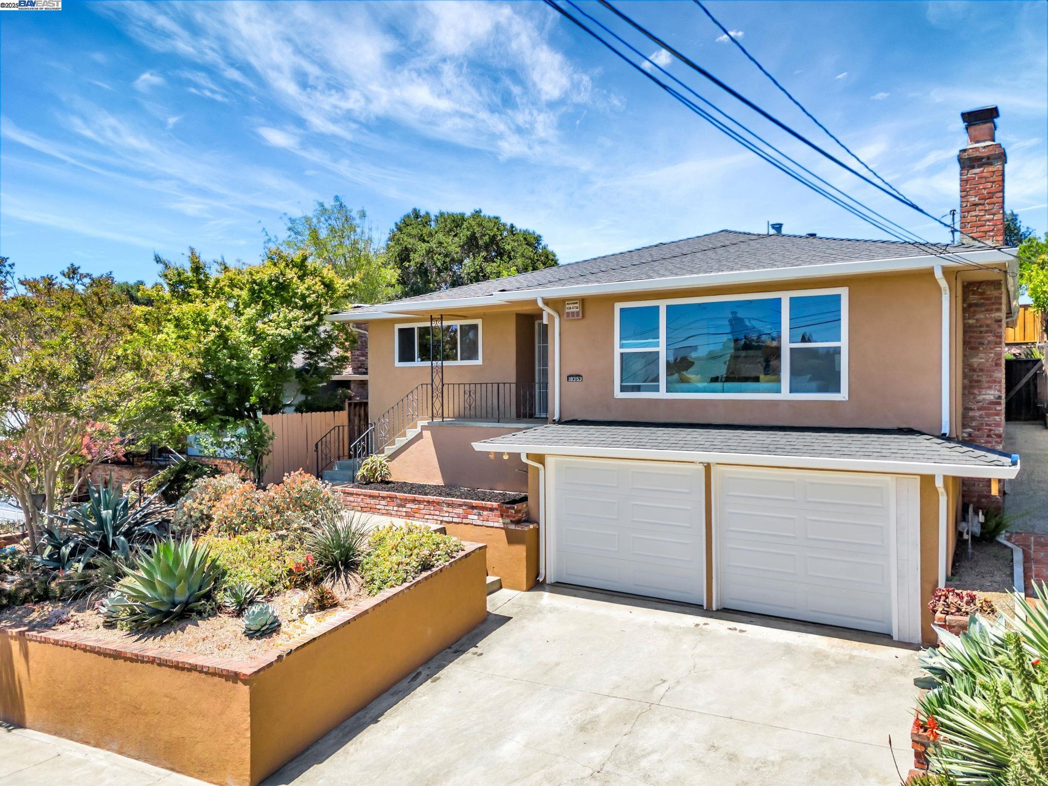 Detail Gallery Image 40 of 48 For 18353 Carlwyn Dr, Castro Valley,  CA 94546 - 3 Beds | 3 Baths