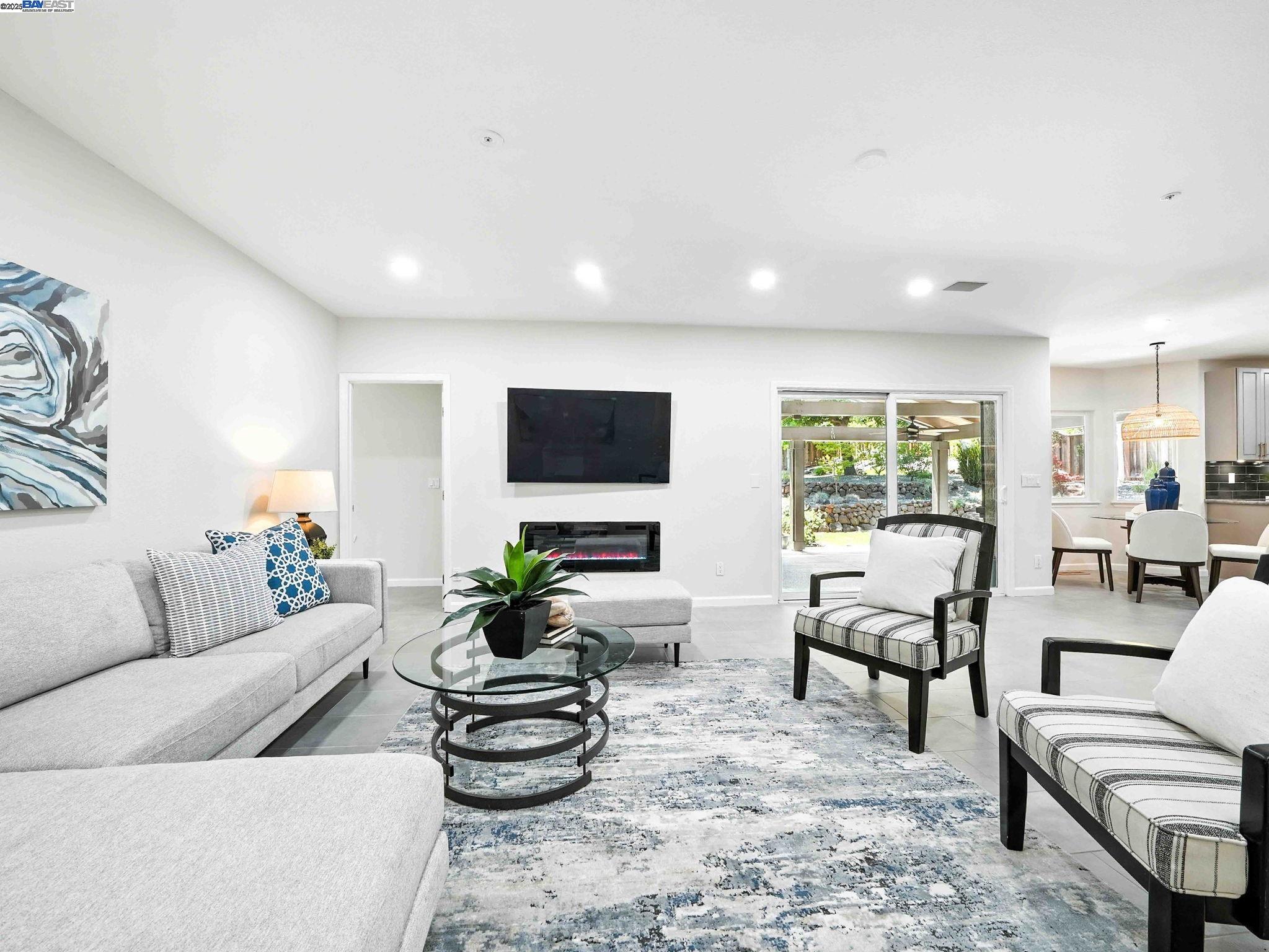 Detail Gallery Image 11 of 60 For 2153 Vintage Ln, Livermore,  CA 94550 - 5 Beds | 3/1 Baths