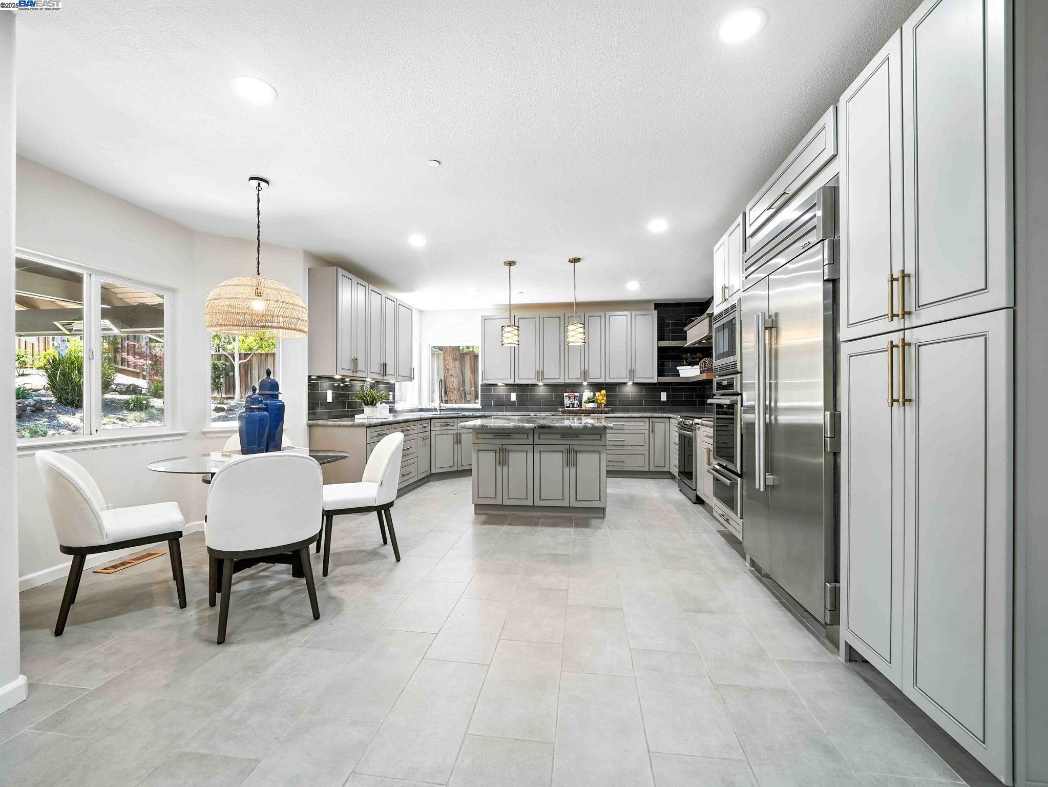 Detail Gallery Image 14 of 60 For 2153 Vintage Ln, Livermore,  CA 94550 - 5 Beds | 3/1 Baths