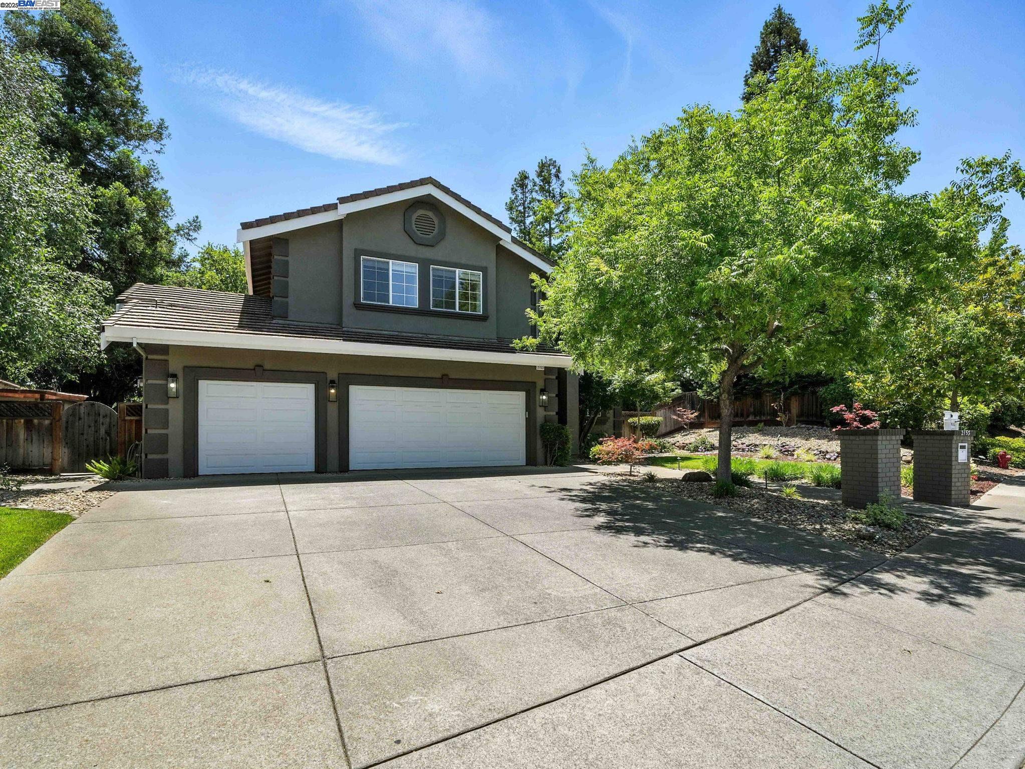 Detail Gallery Image 3 of 60 For 2153 Vintage Ln, Livermore,  CA 94550 - 5 Beds | 3/1 Baths