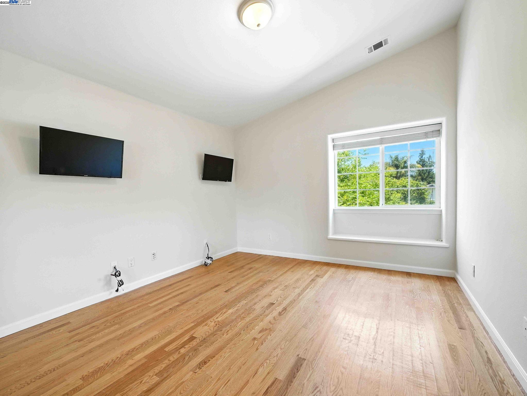 Detail Gallery Image 40 of 60 For 2153 Vintage Ln, Livermore,  CA 94550 - 5 Beds | 3/1 Baths