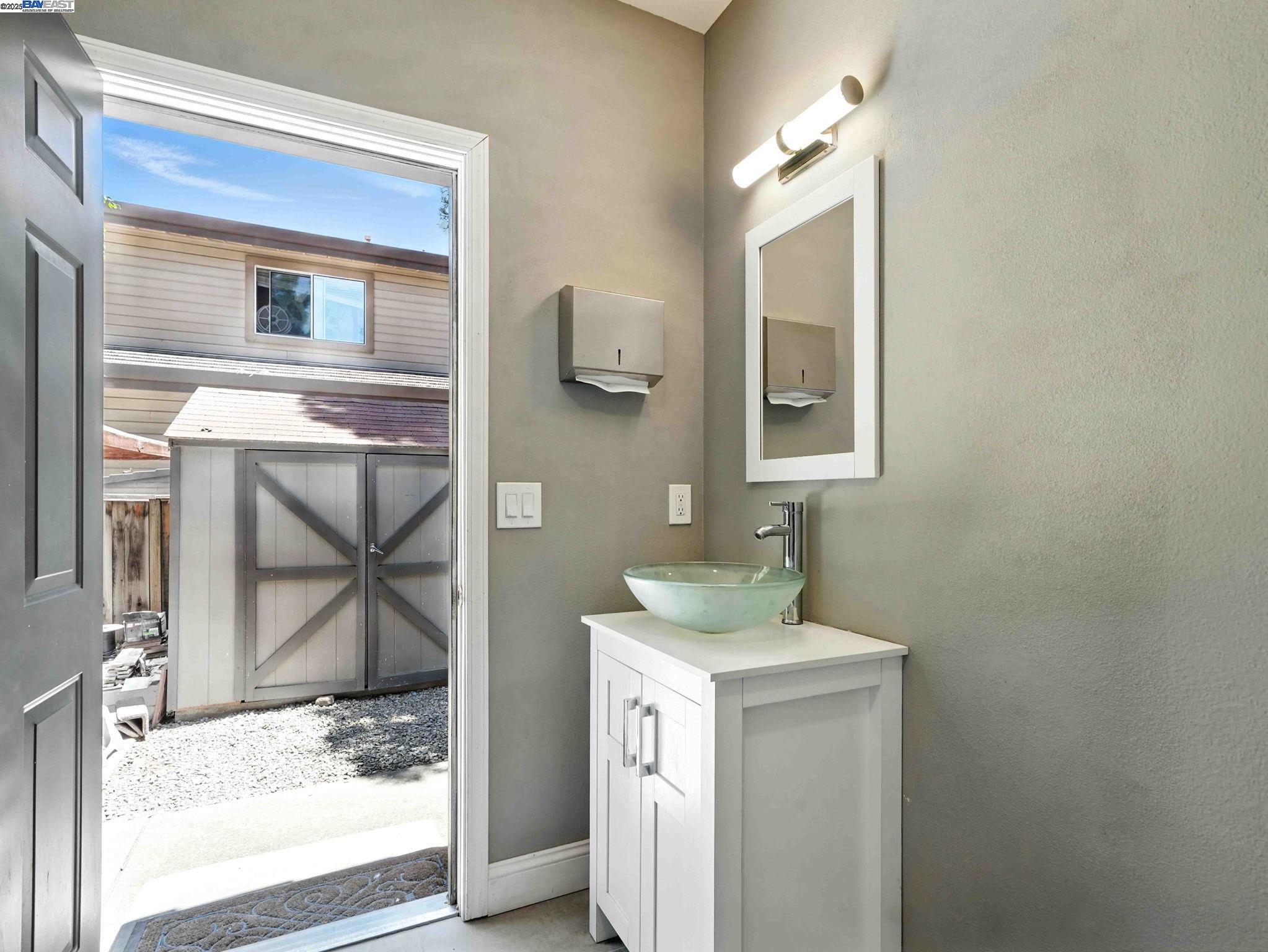Detail Gallery Image 44 of 60 For 2153 Vintage Ln, Livermore,  CA 94550 - 5 Beds | 3/1 Baths