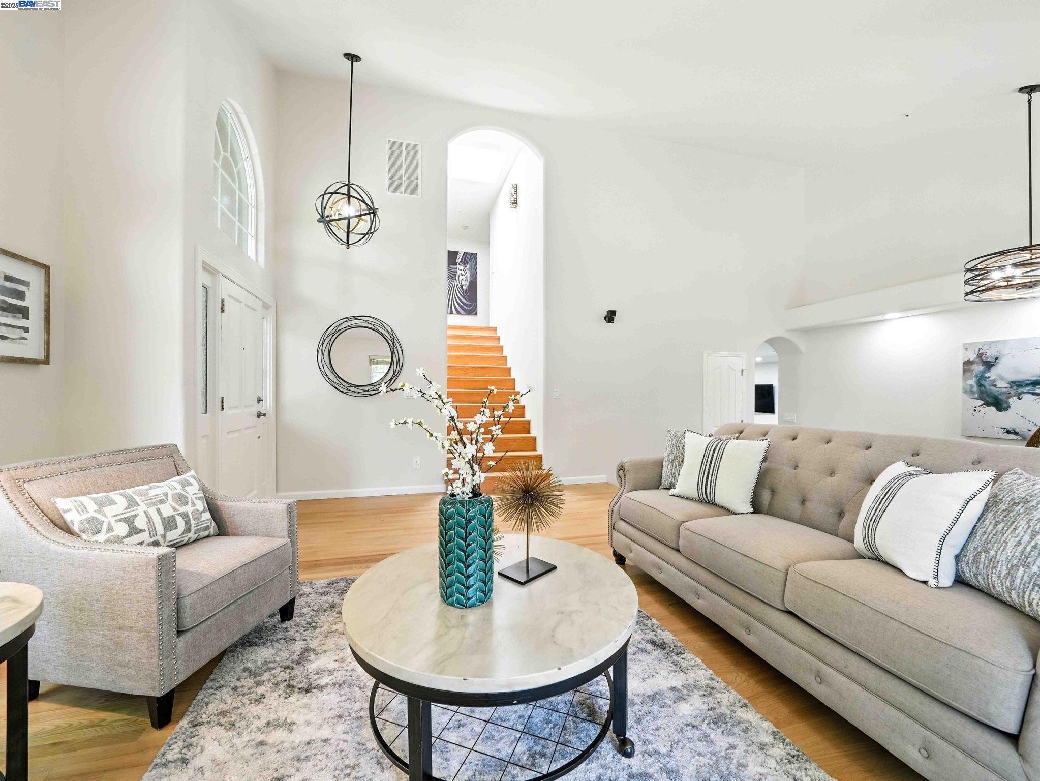 Detail Gallery Image 6 of 60 For 2153 Vintage Ln, Livermore,  CA 94550 - 5 Beds | 3/1 Baths