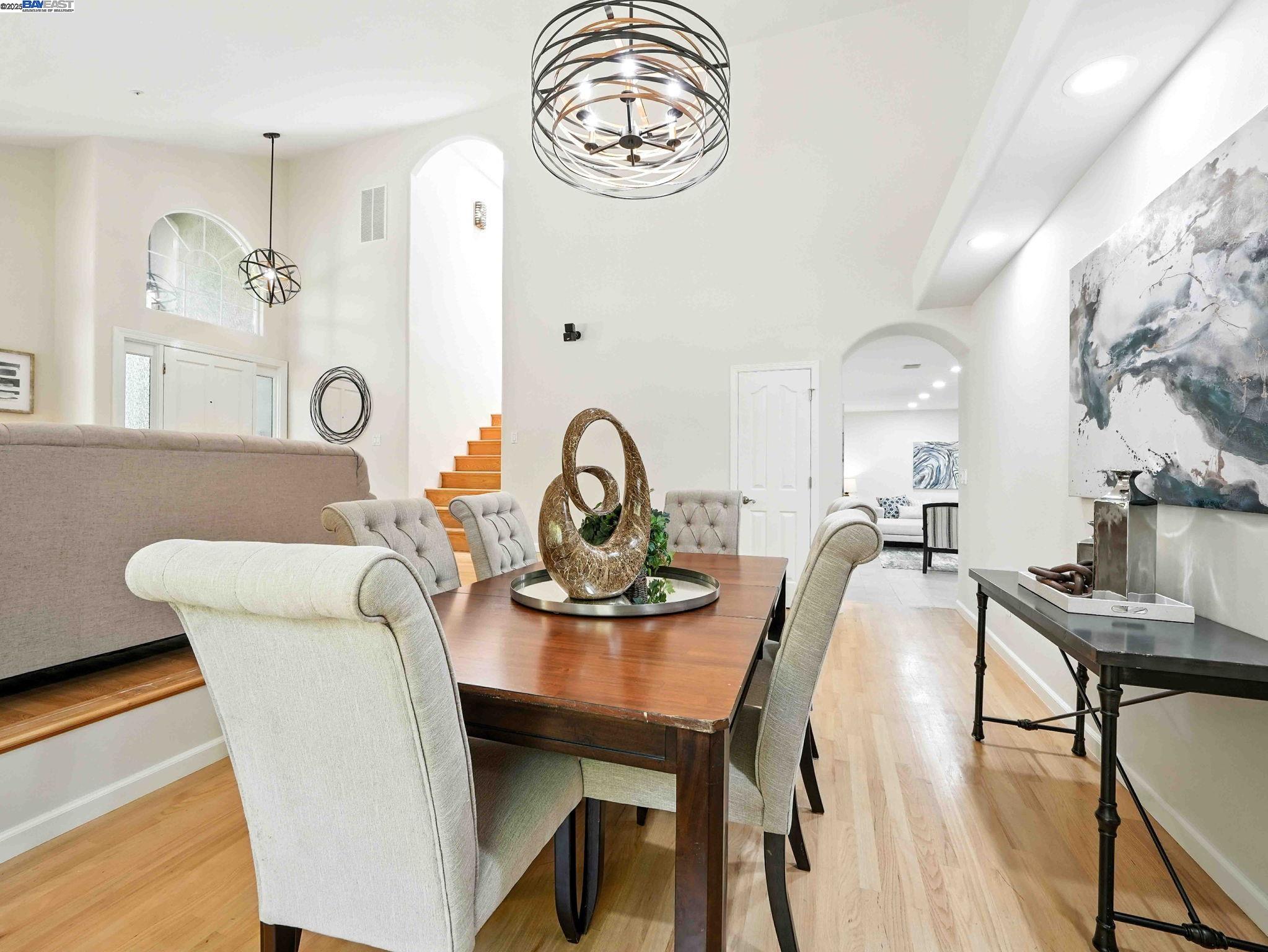 Detail Gallery Image 9 of 60 For 2153 Vintage Ln, Livermore,  CA 94550 - 5 Beds | 3/1 Baths