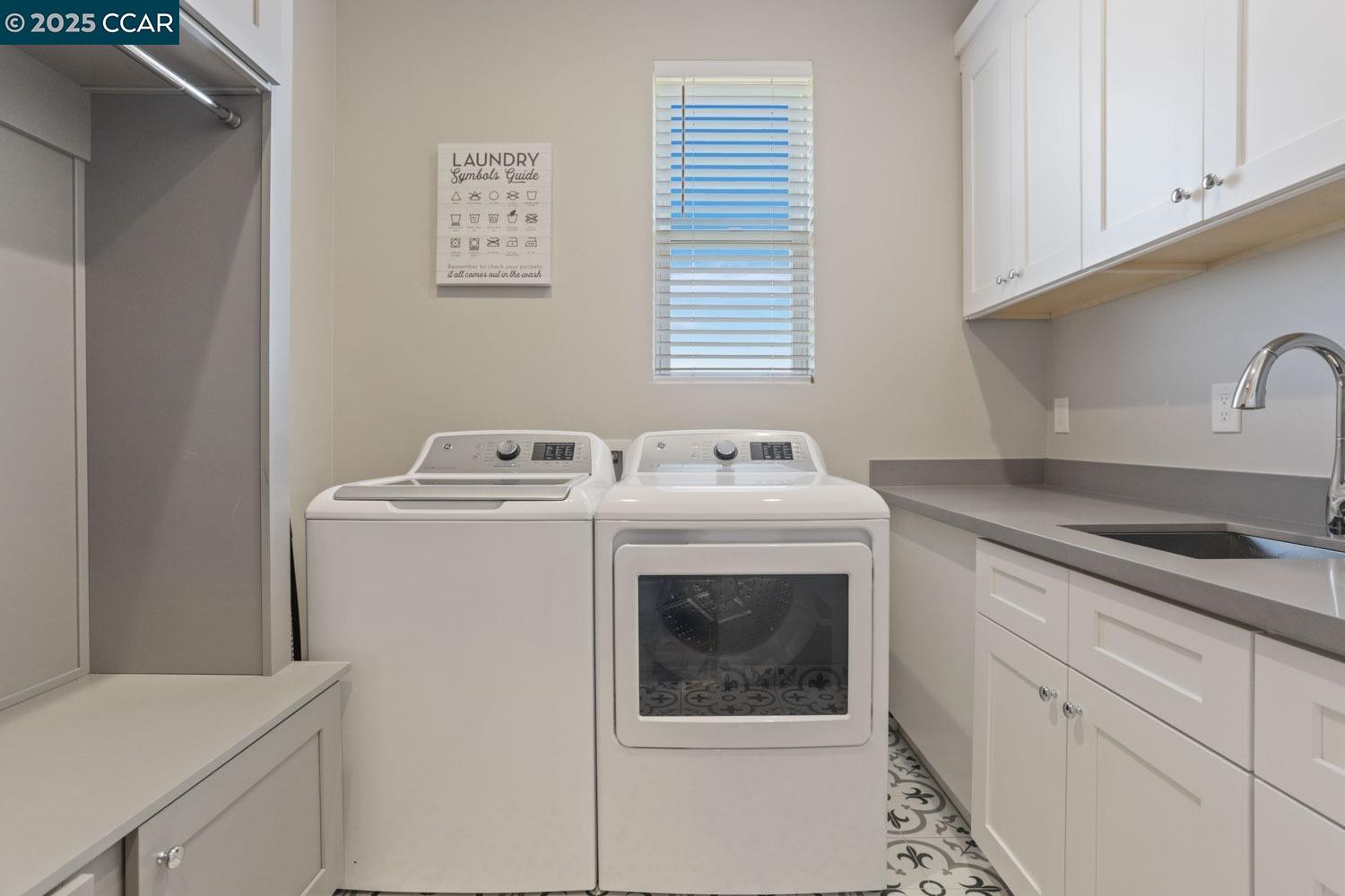 Detail Gallery Image 22 of 40 For 5425 Rio Linda Blvd, Sacramento,  CA 95838 - 4 Beds | 3 Baths