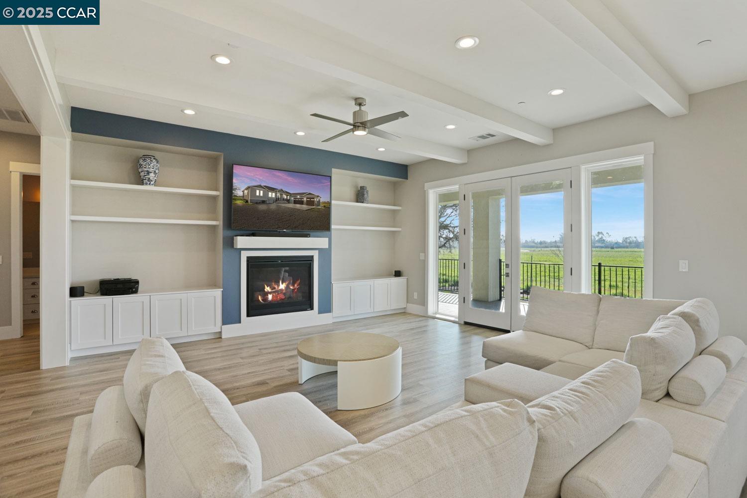 Detail Gallery Image 23 of 40 For 5425 Rio Linda Blvd, Sacramento,  CA 95838 - 4 Beds | 3 Baths