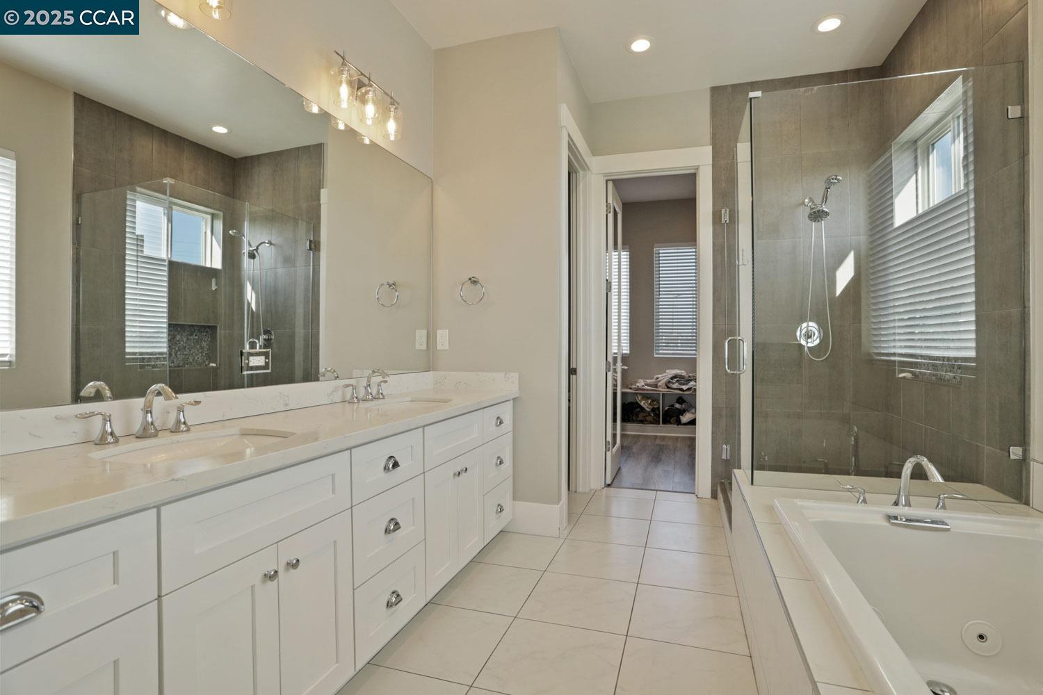 Detail Gallery Image 26 of 40 For 5425 Rio Linda Blvd, Sacramento,  CA 95838 - 4 Beds | 3 Baths