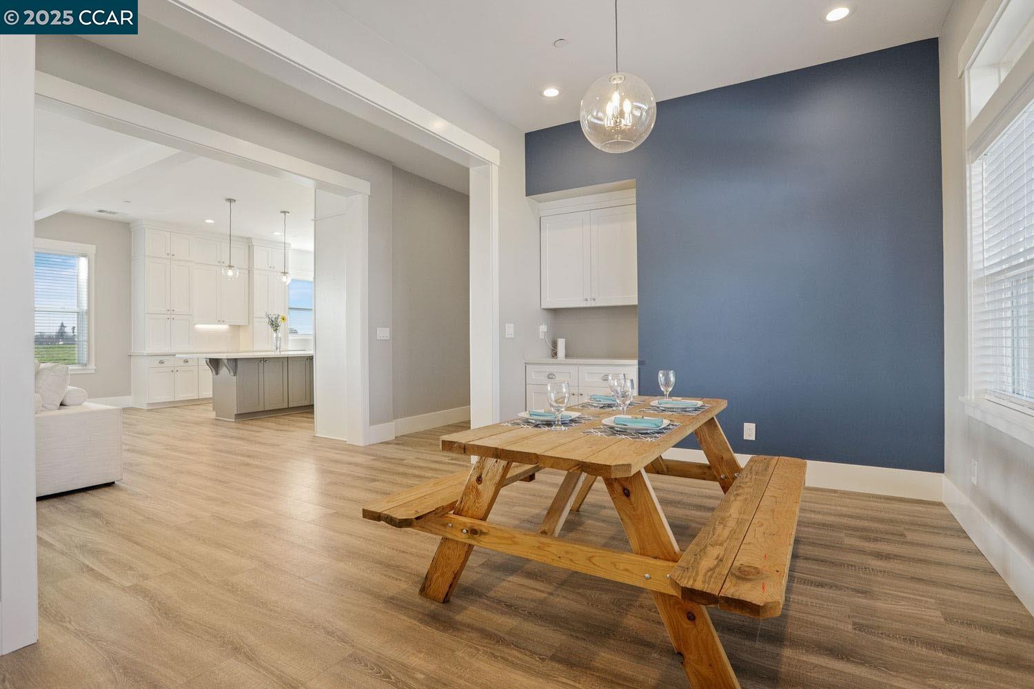 Detail Gallery Image 27 of 40 For 5425 Rio Linda Blvd, Sacramento,  CA 95838 - 4 Beds | 3 Baths