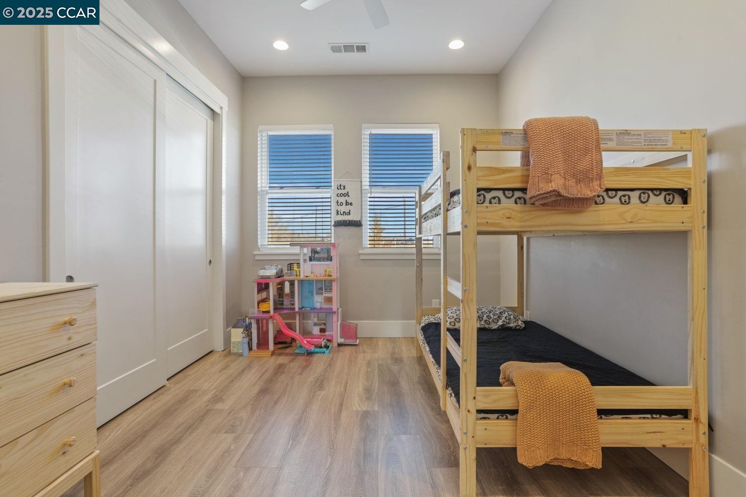 Detail Gallery Image 32 of 40 For 5425 Rio Linda Blvd, Sacramento,  CA 95838 - 4 Beds | 3 Baths