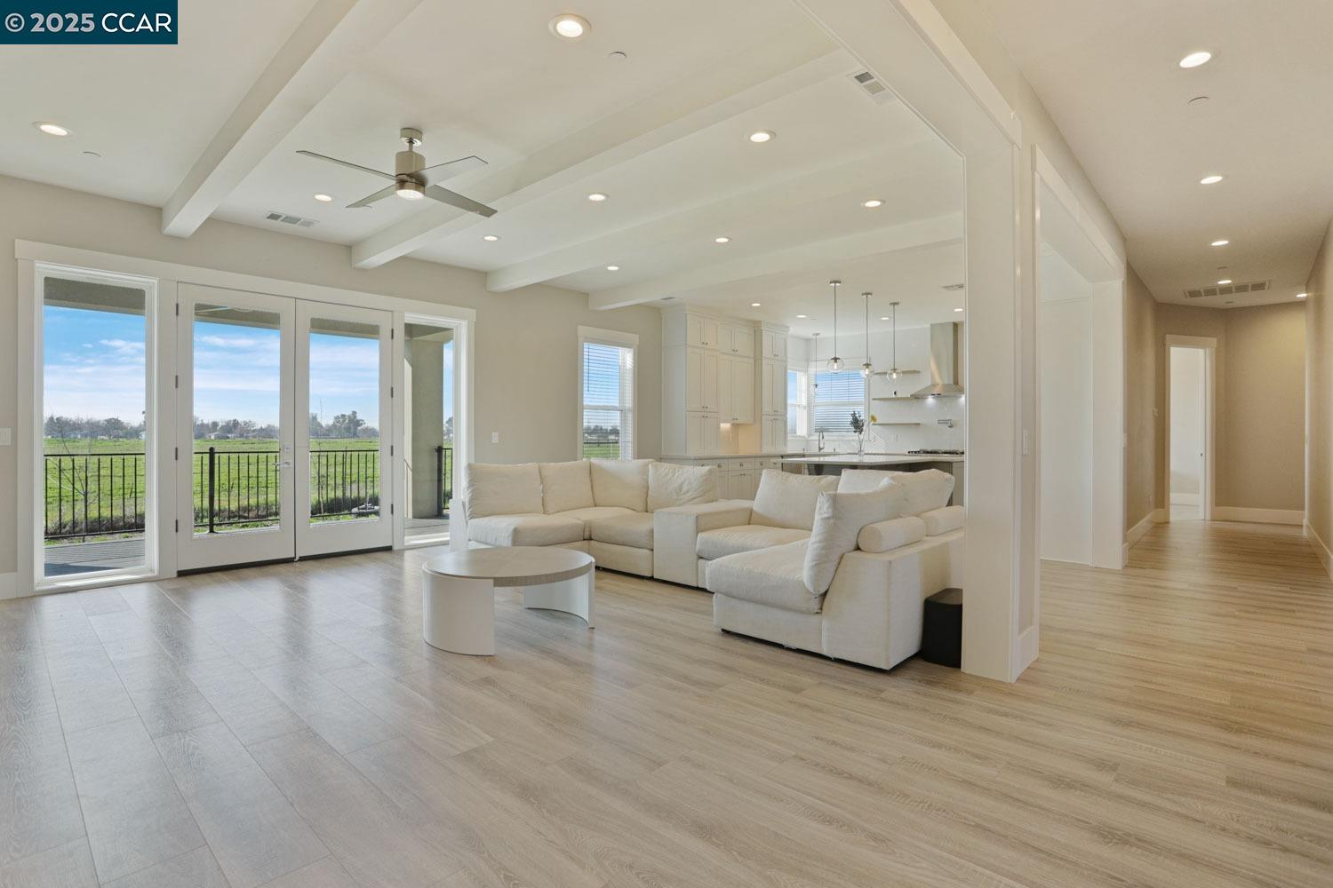 Detail Gallery Image 36 of 40 For 5425 Rio Linda Blvd, Sacramento,  CA 95838 - 4 Beds | 3 Baths