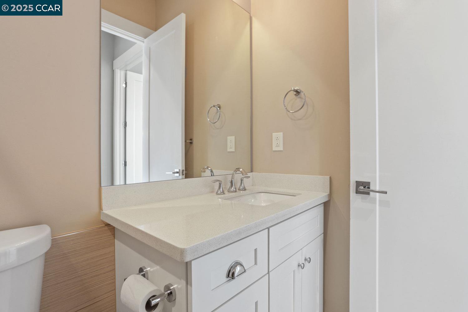 Detail Gallery Image 7 of 40 For 5425 Rio Linda Blvd, Sacramento,  CA 95838 - 4 Beds | 3 Baths