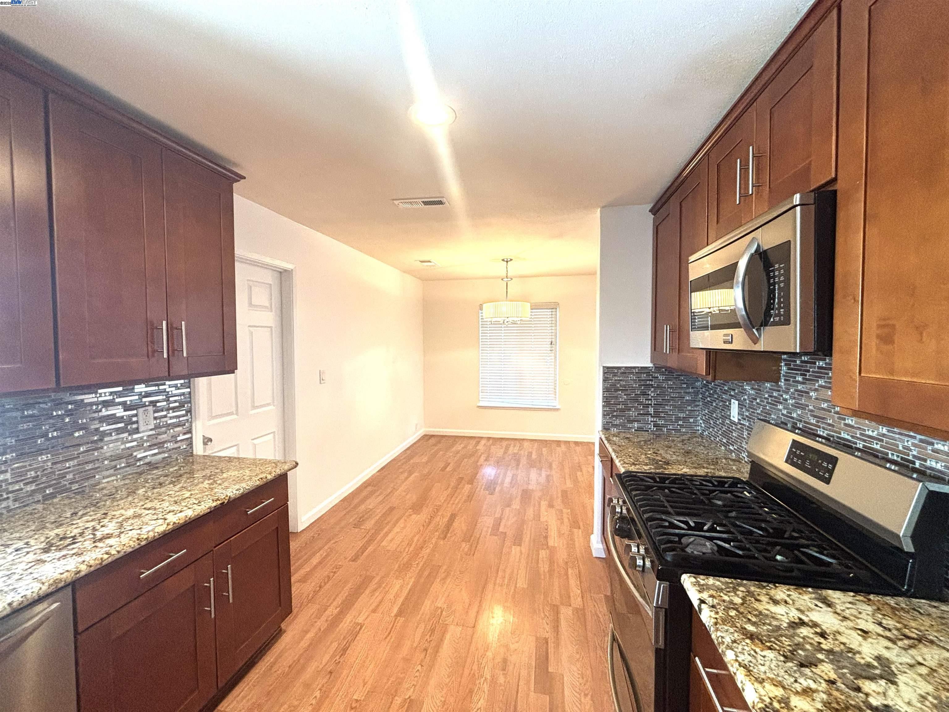 Detail Gallery Image 7 of 26 For 3428 San Marino Ave, San Jose,  CA 95127 - 4 Beds | 2 Baths