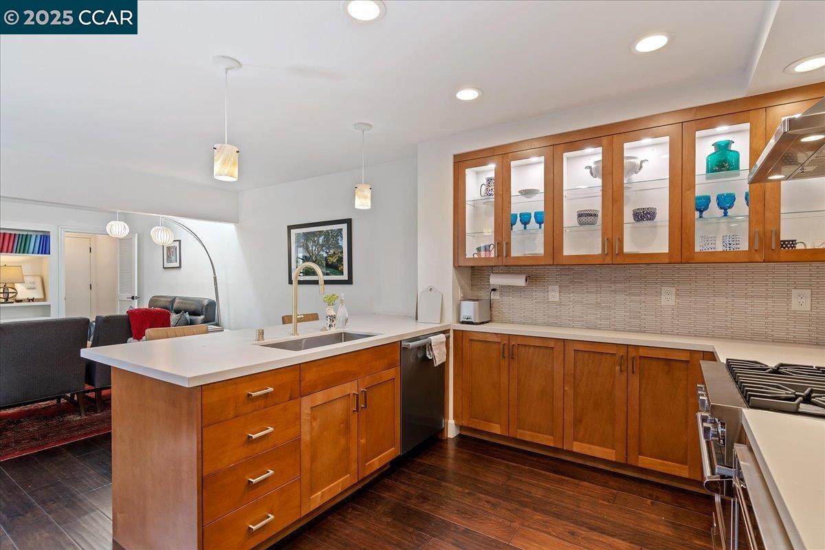 Photo #8: 41103886 Listing: Photo #8