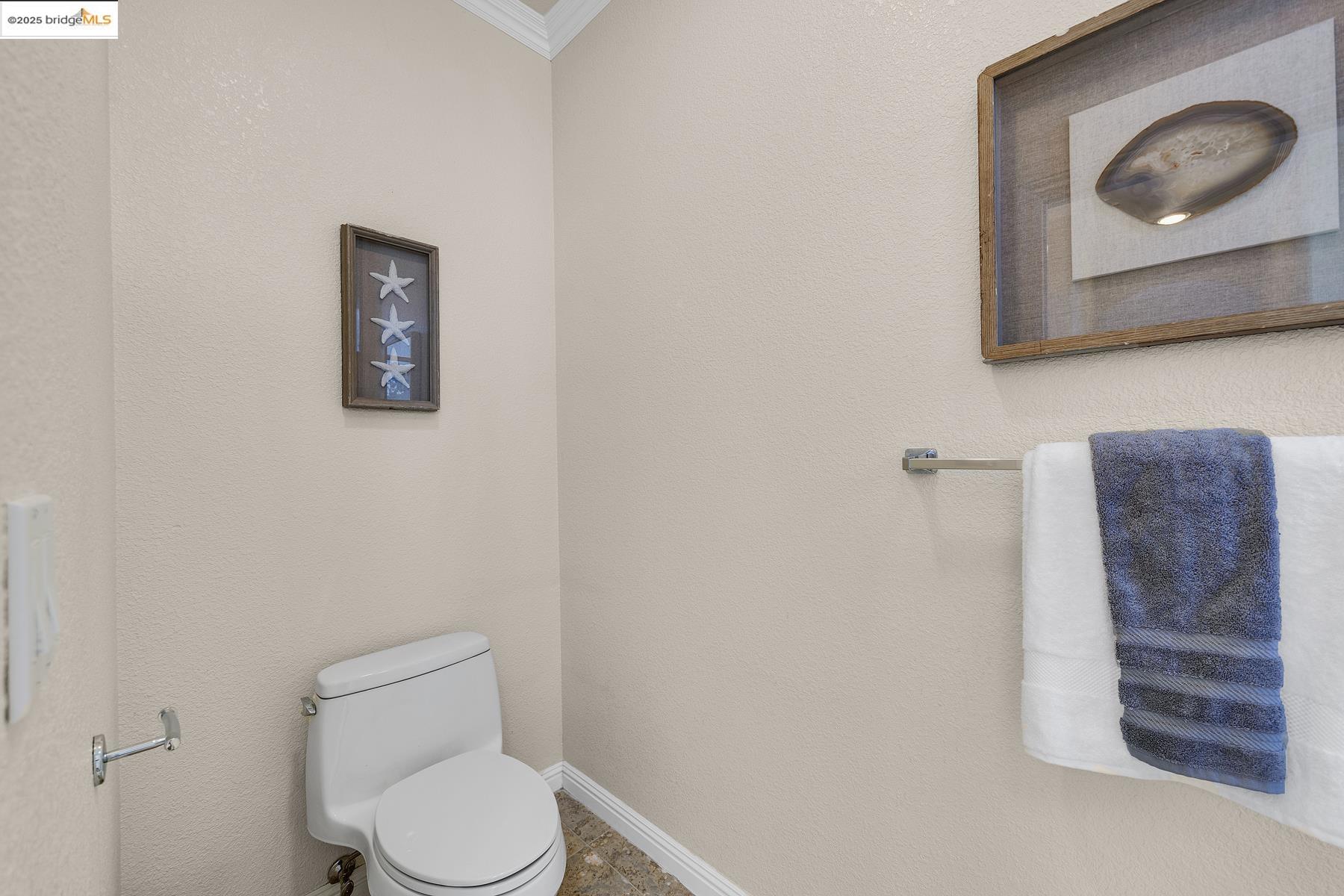 Detail Gallery Image 27 of 36 For 35 Amherst Ct, Menlo Park,  CA 94025 - 3 Beds | 3 Baths