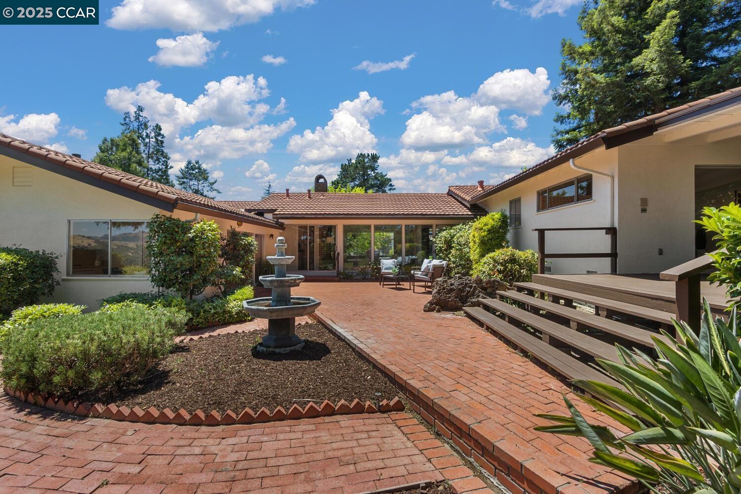 140 Warfield Drive, Moraga, California 94556, 4 Bedrooms Bedrooms, 10 Rooms Rooms,2 BathroomsBathrooms,Residential,For Sale,140 Warfield Drive,41103888