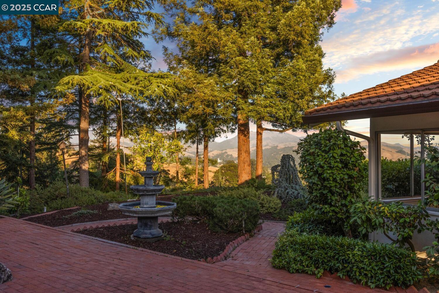 140 Warfield Drive, Moraga, California 94556, 4 Bedrooms Bedrooms, 10 Rooms Rooms,2 BathroomsBathrooms,Residential,For Sale,140 Warfield Drive,41103888
