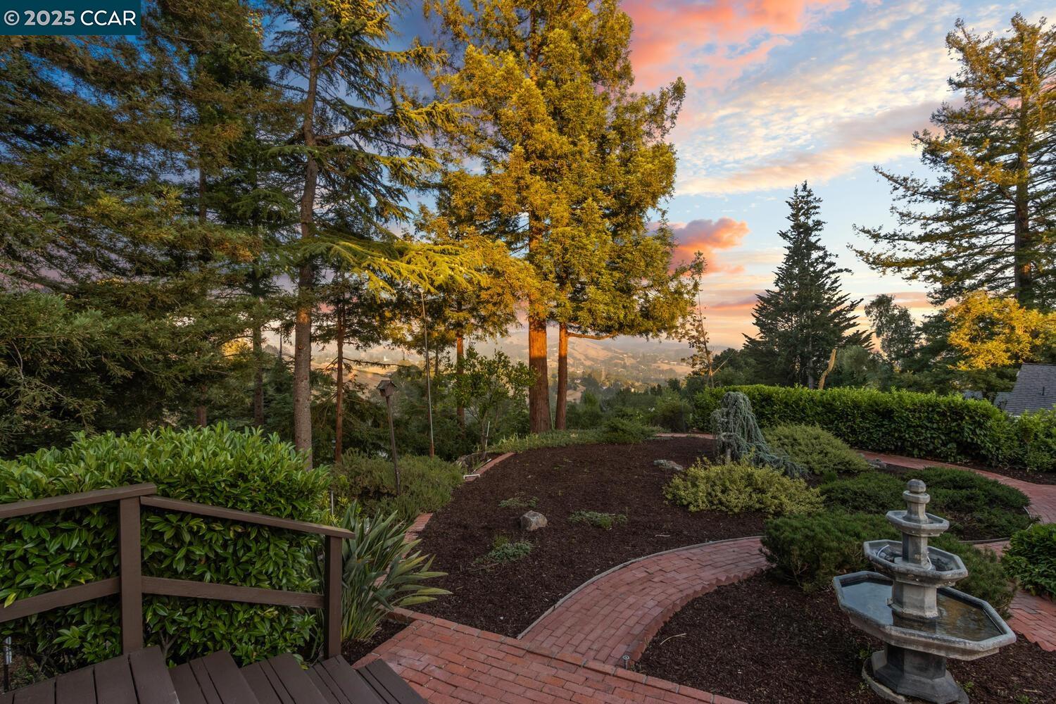 140 Warfield Drive, Moraga, California 94556, 4 Bedrooms Bedrooms, 10 Rooms Rooms,2 BathroomsBathrooms,Residential,For Sale,140 Warfield Drive,41103888