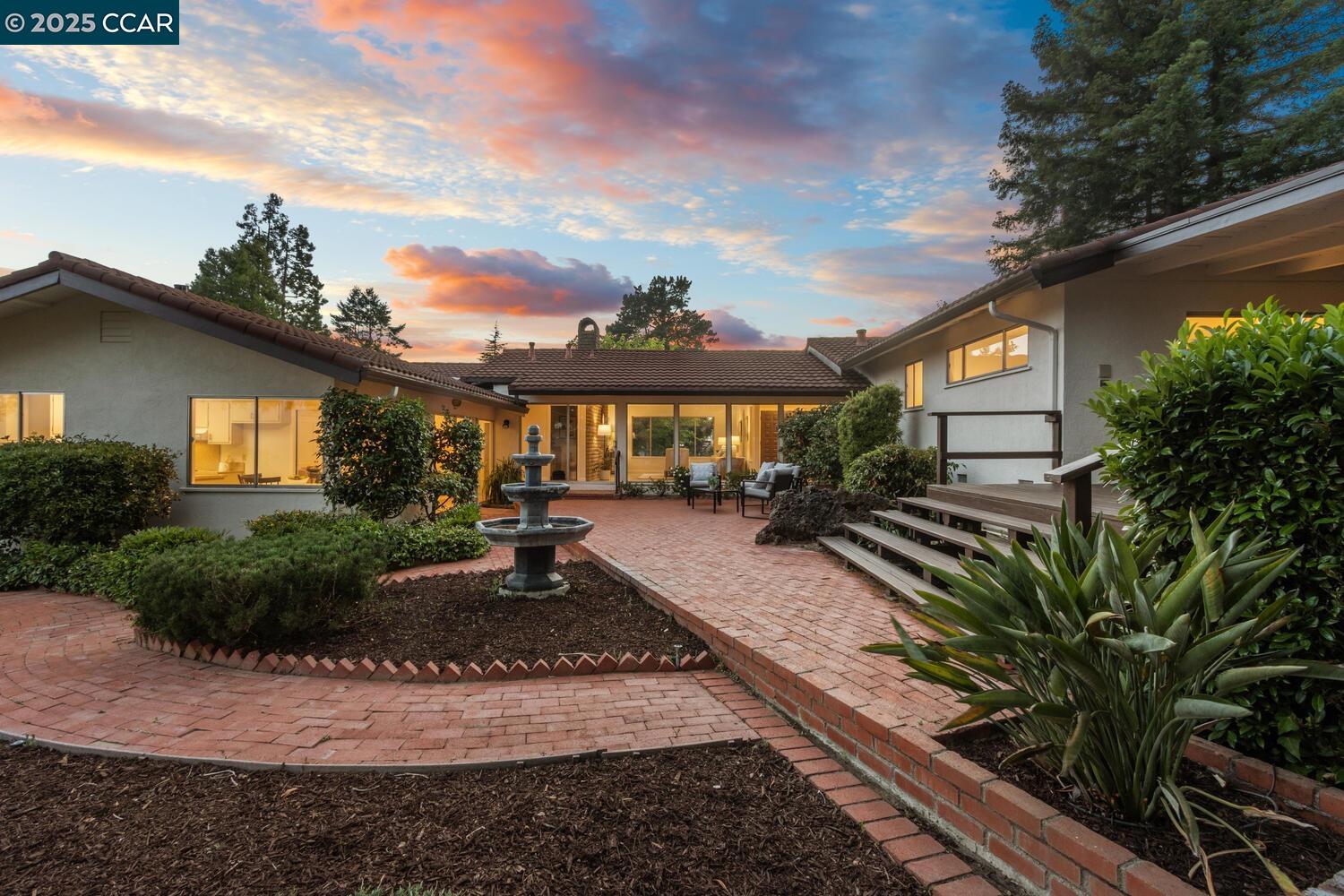 140 Warfield Drive, Moraga, California 94556, 4 Bedrooms Bedrooms, 10 Rooms Rooms,2 BathroomsBathrooms,Residential,For Sale,140 Warfield Drive,41103888