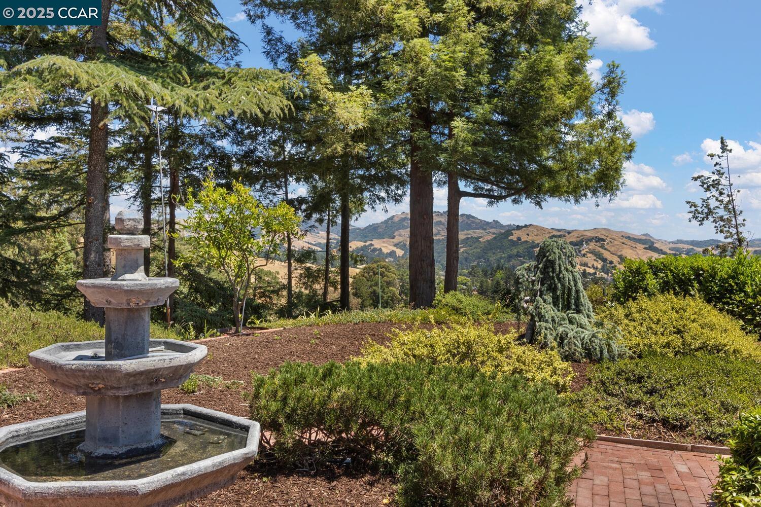 140 Warfield Drive, Moraga, California 94556, 4 Bedrooms Bedrooms, 10 Rooms Rooms,2 BathroomsBathrooms,Residential,For Sale,140 Warfield Drive,41103888