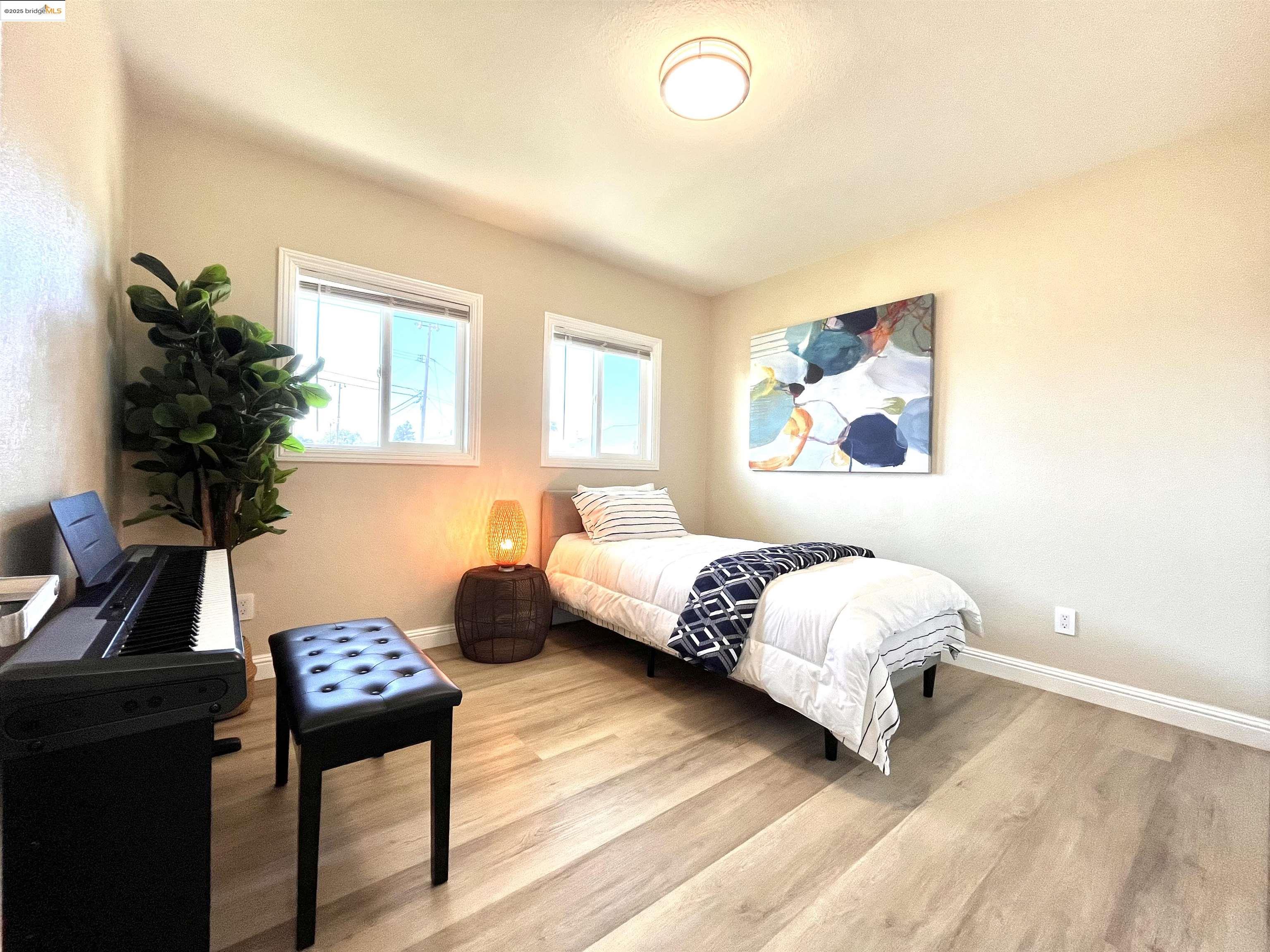 Detail Gallery Image 19 of 31 For 389 White Dr, Hayward,  CA 94544 - 3 Beds | 2 Baths
