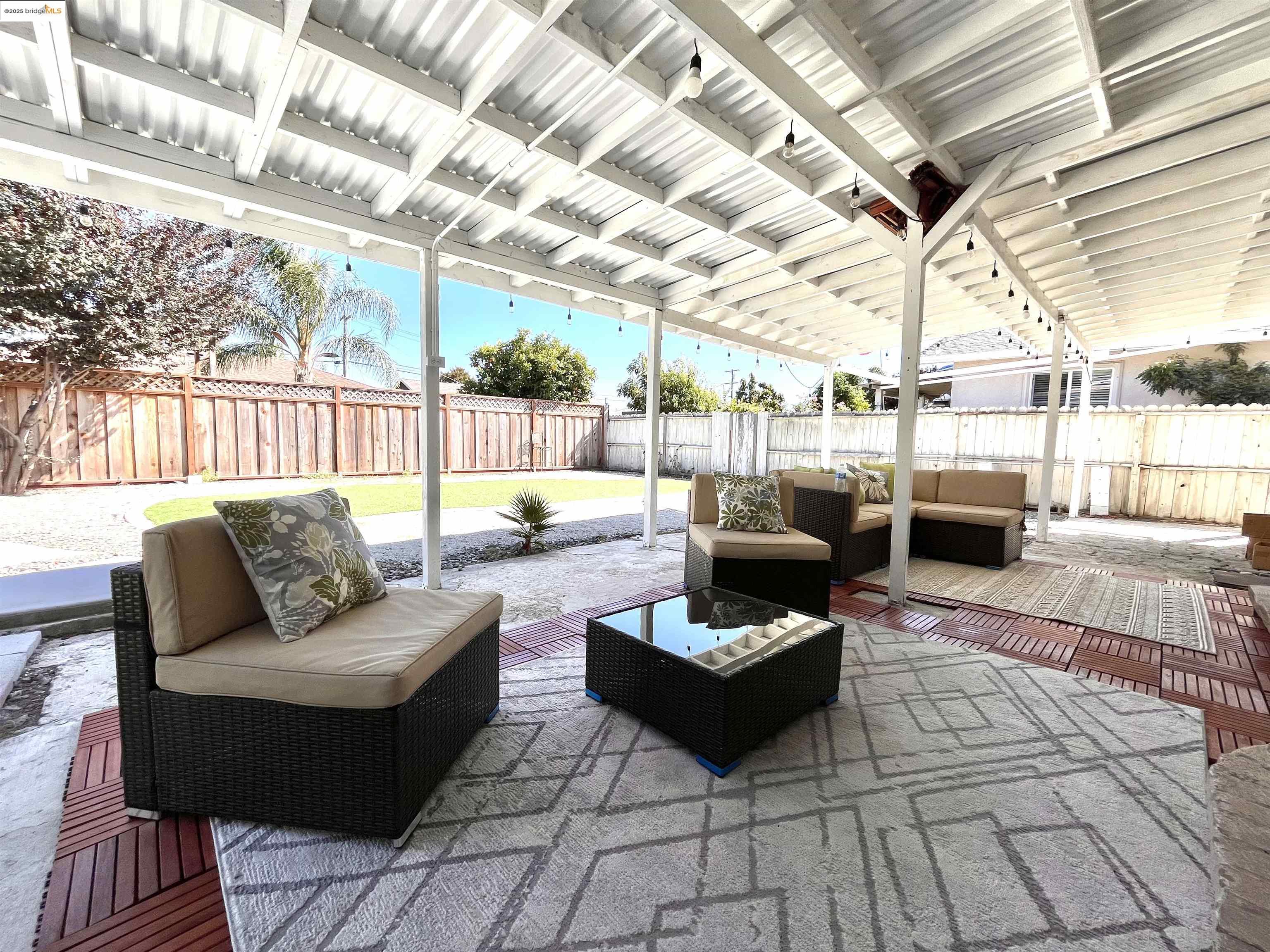 Detail Gallery Image 22 of 31 For 389 White Dr, Hayward,  CA 94544 - 3 Beds | 2 Baths