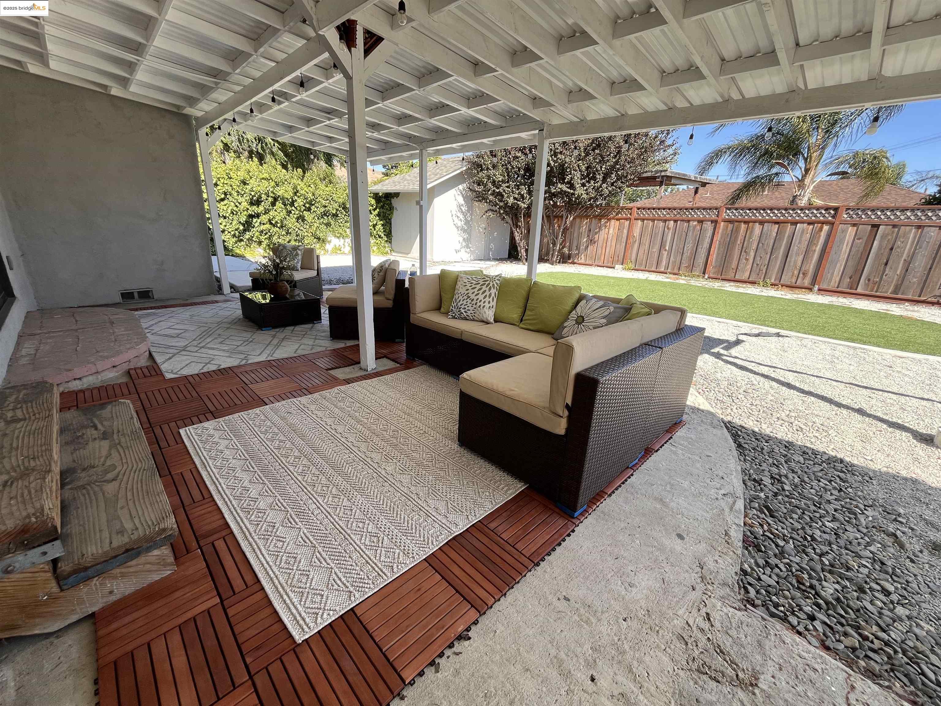 Detail Gallery Image 24 of 31 For 389 White Dr, Hayward,  CA 94544 - 3 Beds | 2 Baths