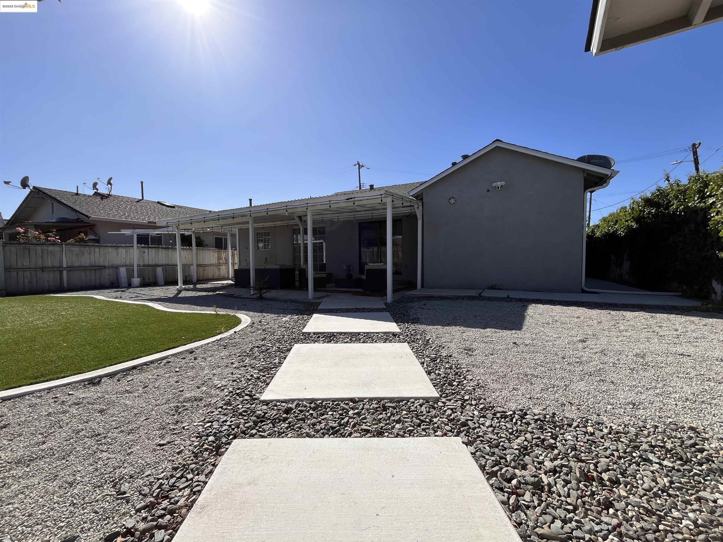 Detail Gallery Image 29 of 31 For 389 White Dr, Hayward,  CA 94544 - 3 Beds | 2 Baths
