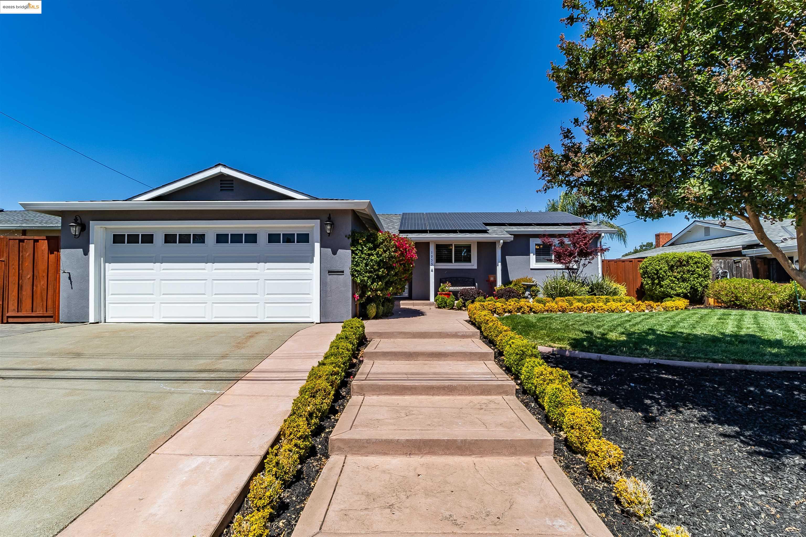 Detail Gallery Image 2 of 48 For 1955 Sequoia Dr, Martinez,  CA 94553 - 3 Beds | 2 Baths