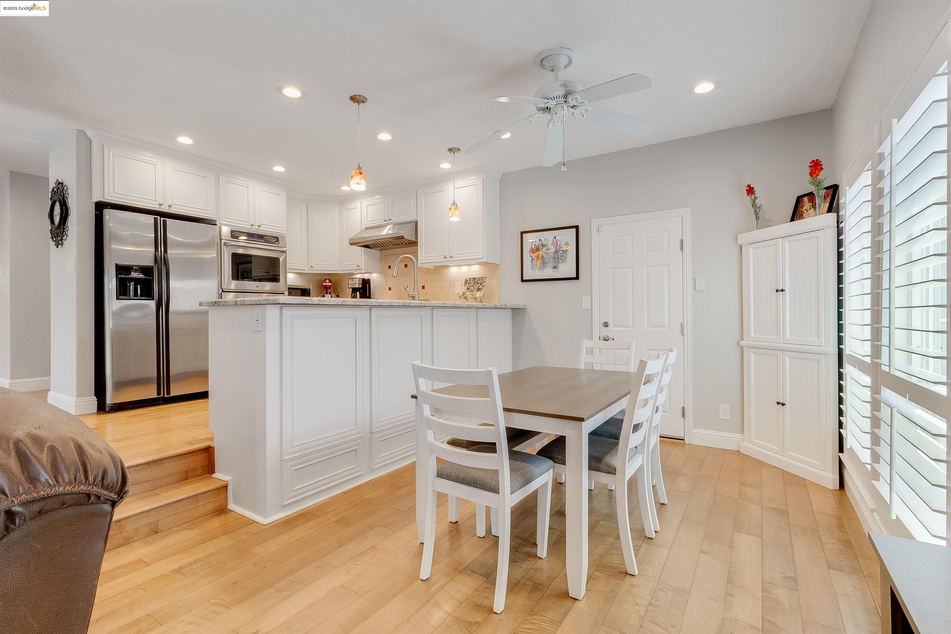 Detail Gallery Image 16 of 48 For 1955 Sequoia Dr, Martinez,  CA 94553 - 3 Beds | 2 Baths