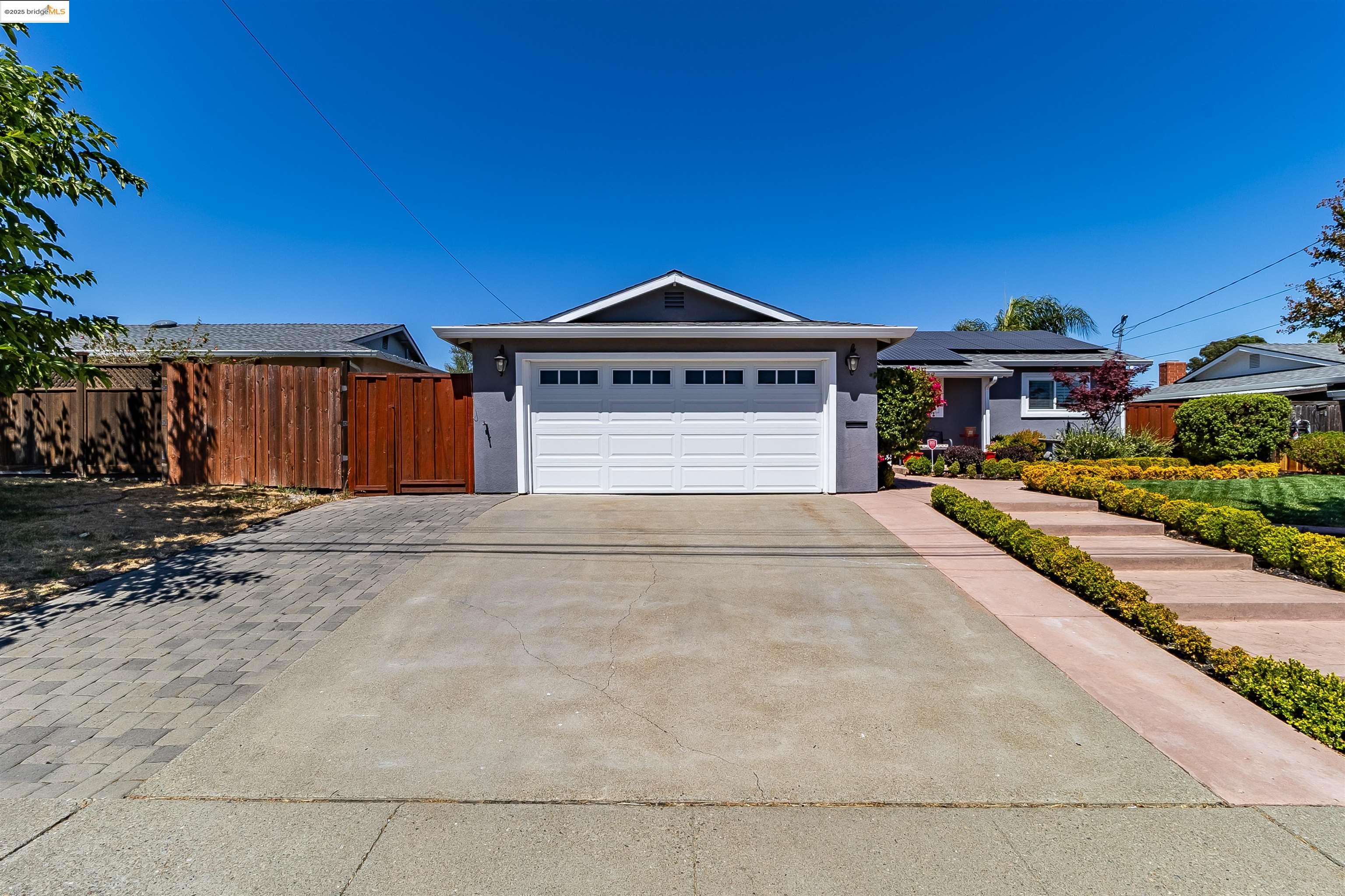 Detail Gallery Image 3 of 48 For 1955 Sequoia Dr, Martinez,  CA 94553 - 3 Beds | 2 Baths