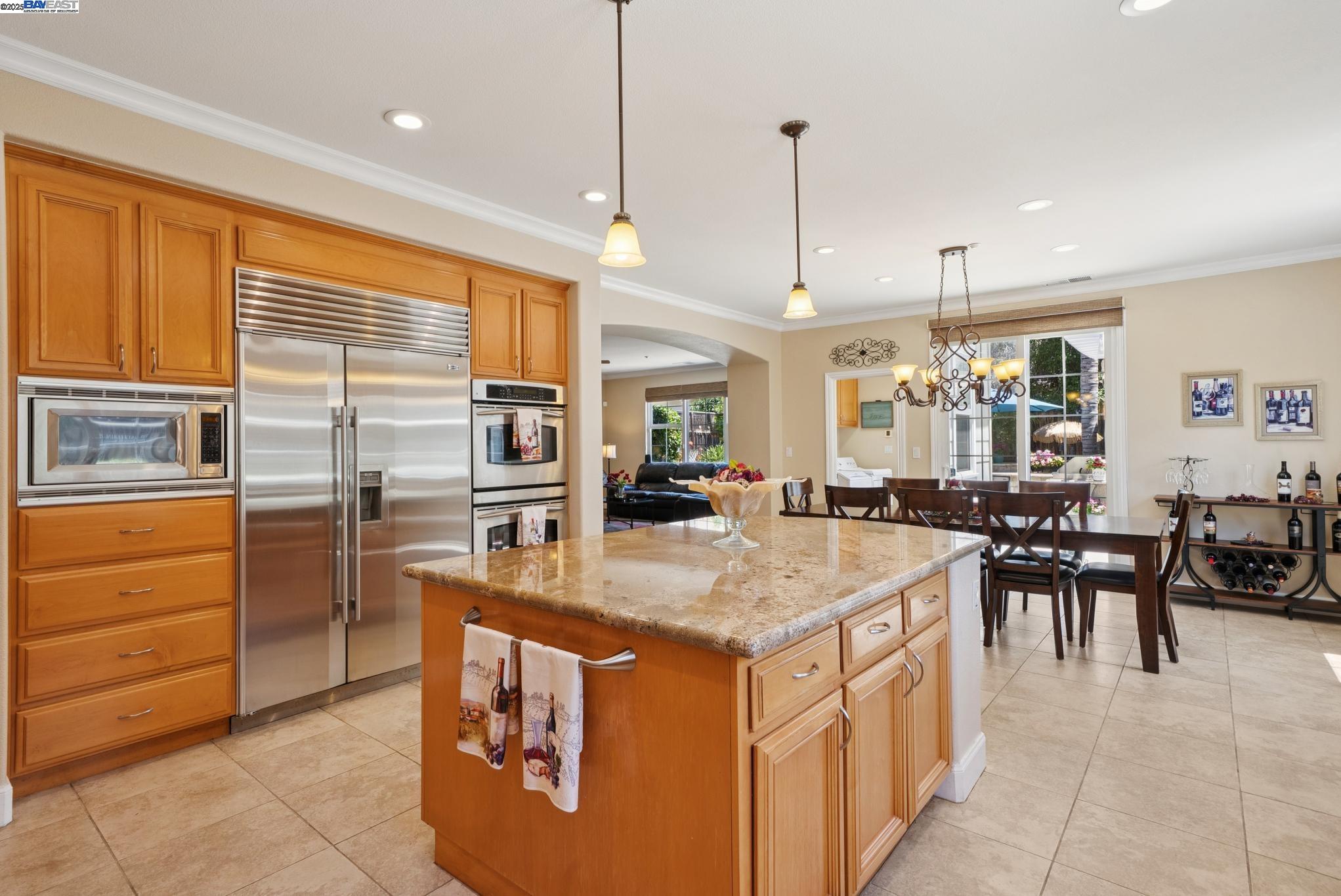 Detail Gallery Image 25 of 59 For 2457 Rees Cir, Livermore,  CA 94550 - 5 Beds | 4 Baths