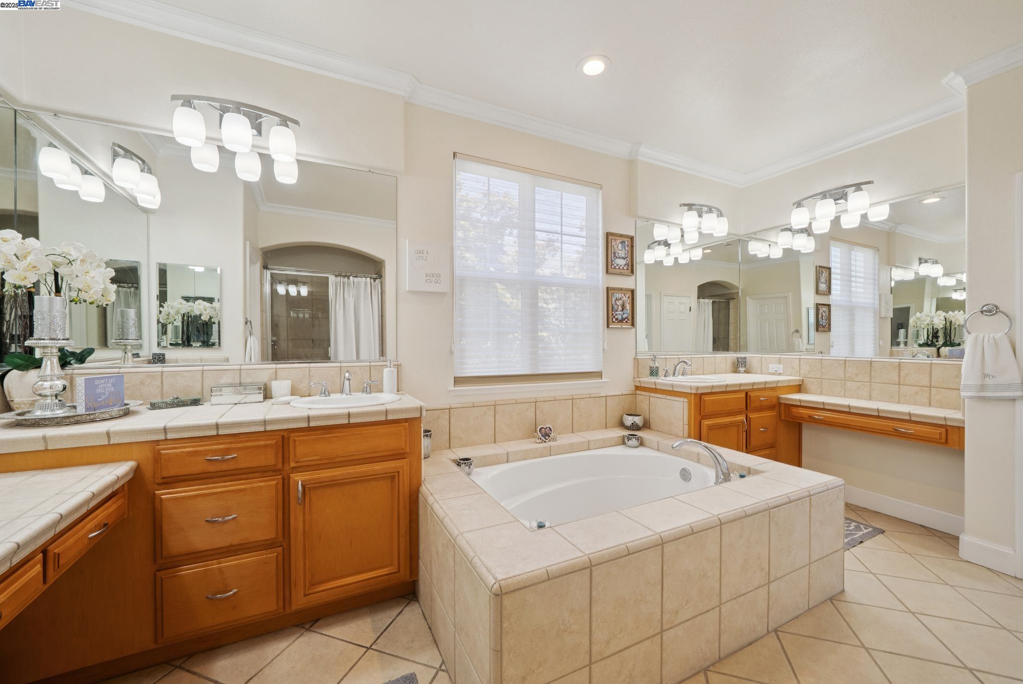 Detail Gallery Image 32 of 59 For 2457 Rees Cir, Livermore,  CA 94550 - 5 Beds | 4 Baths