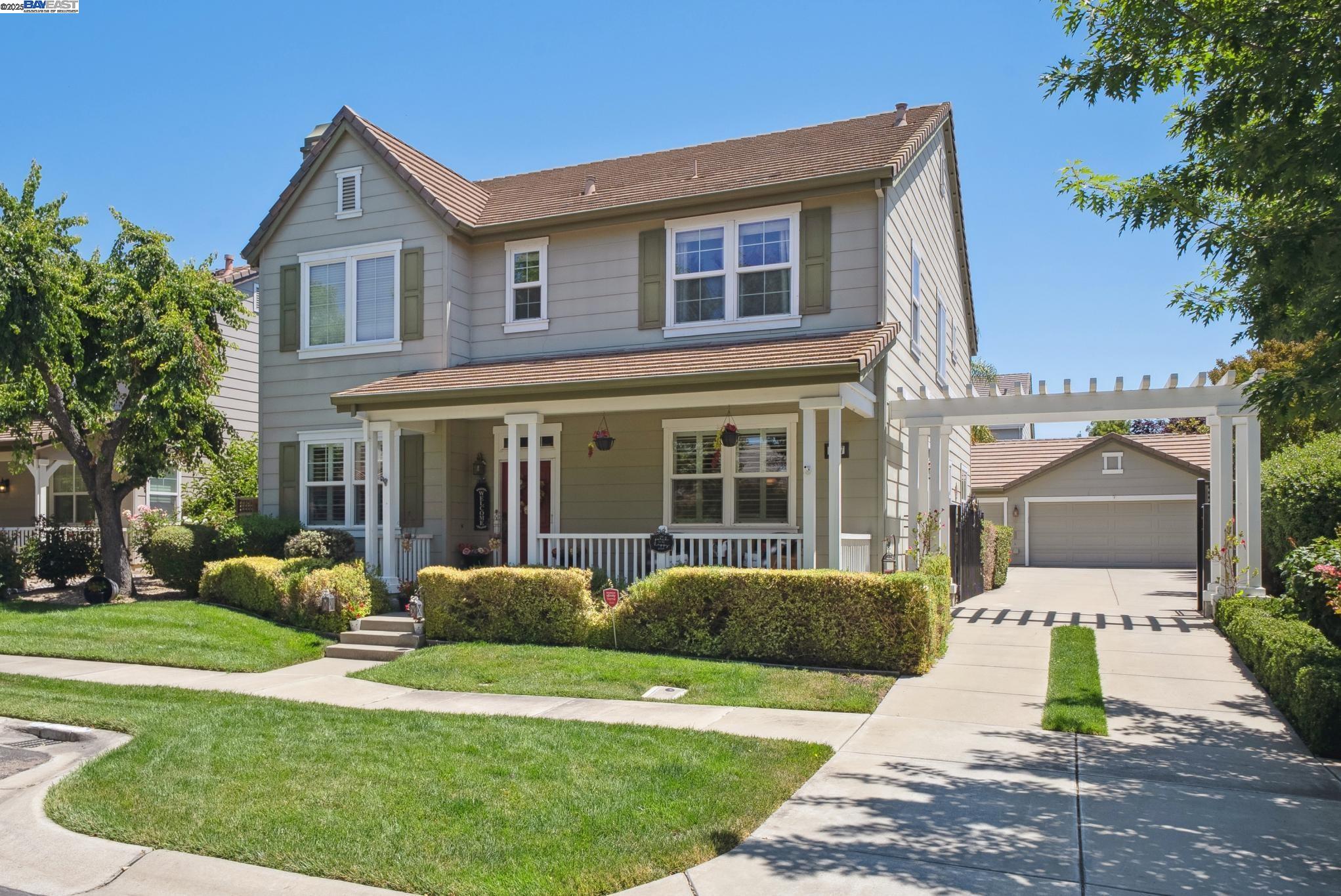 Detail Gallery Image 7 of 59 For 2457 Rees Cir, Livermore,  CA 94550 - 5 Beds | 4 Baths
