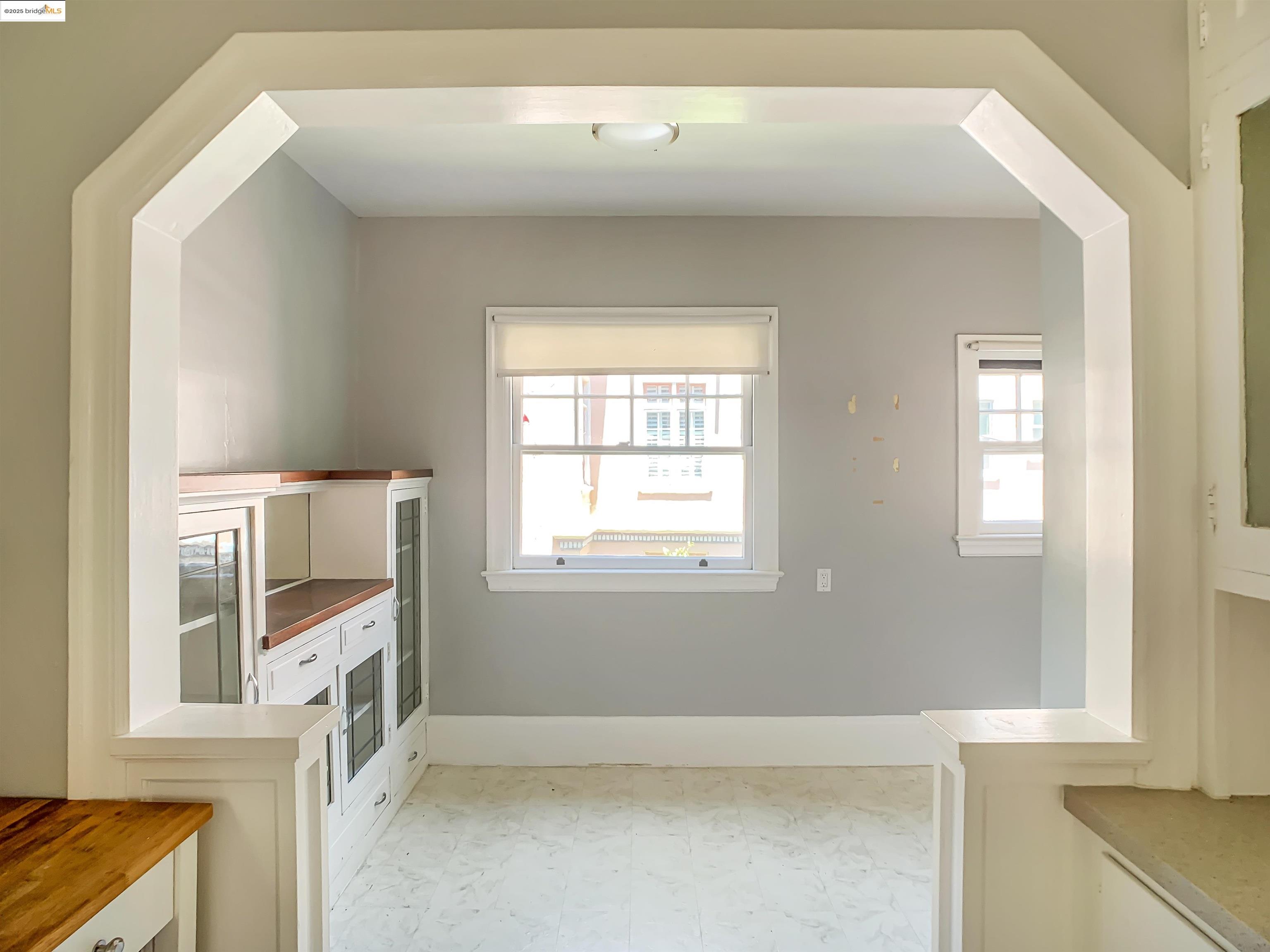 Detail Gallery Image 14 of 24 For 3110 College Ave, Berkeley,  CA 94705 - – Beds | – Baths