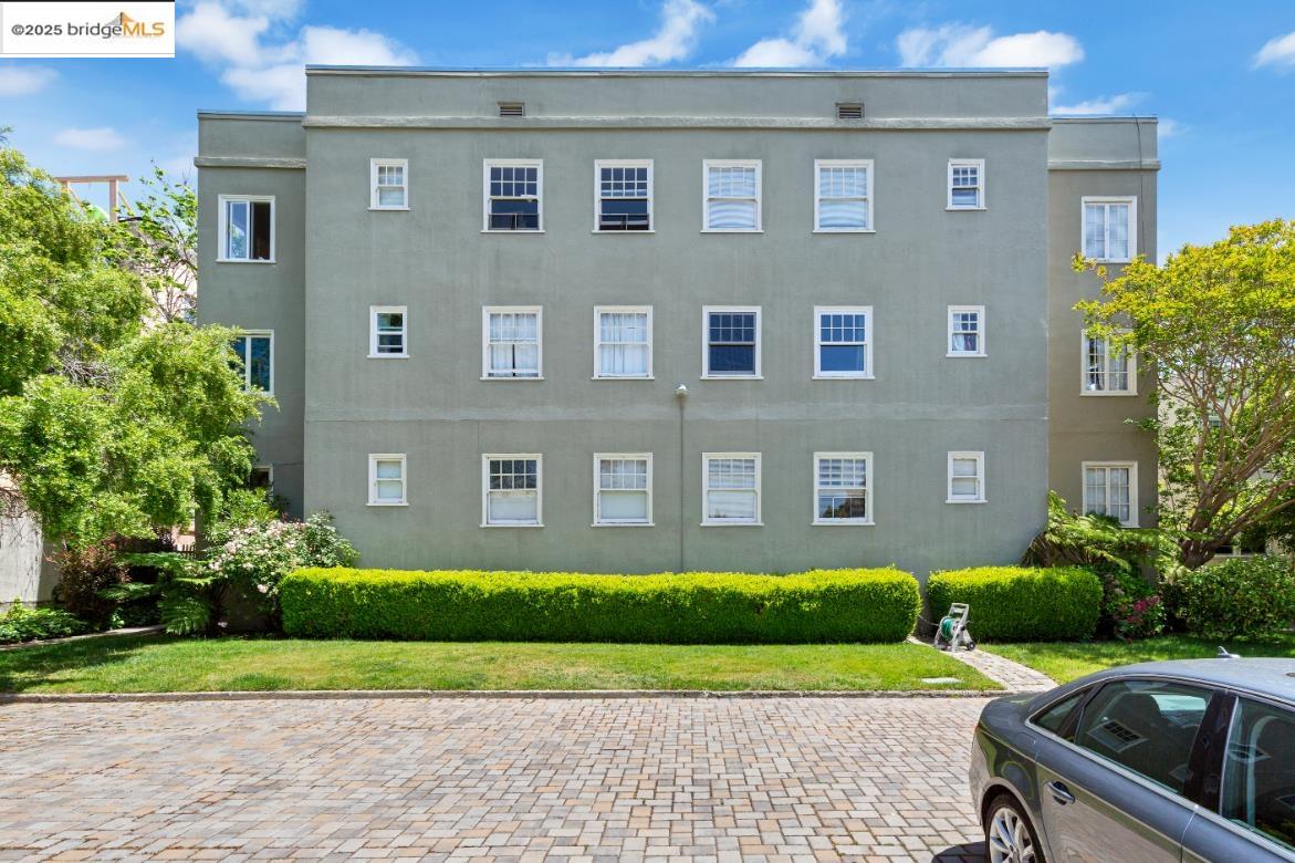 Detail Gallery Image 24 of 24 For 3110 College Ave, Berkeley,  CA 94705 - – Beds | – Baths